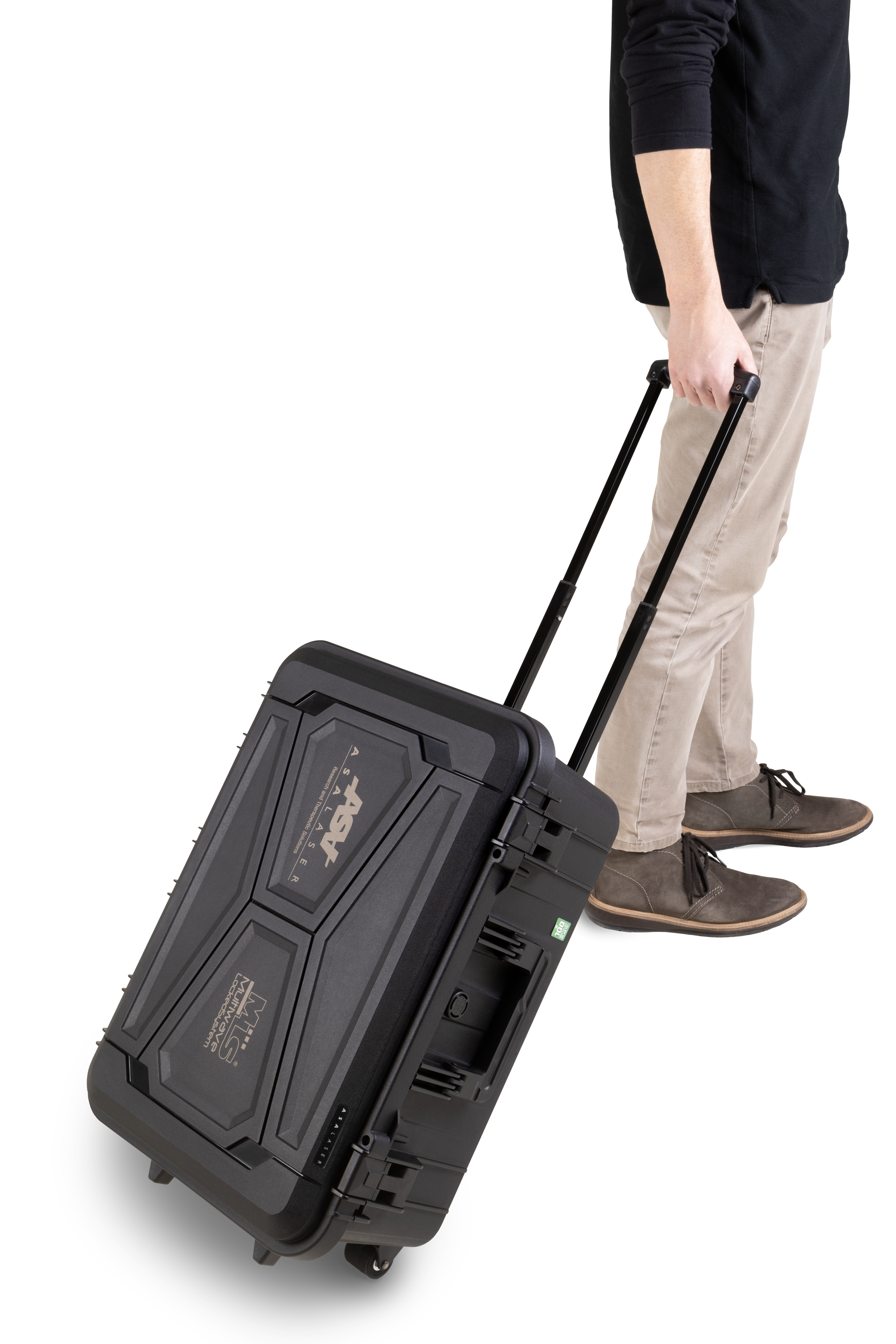 All terrain transportkasse med hjul til ASA M-VET fra ASAlaser. Beskytter klasse 4 laseren og gør M-VET laserudstyret nemt at transportere til mobil behandling af dyr.