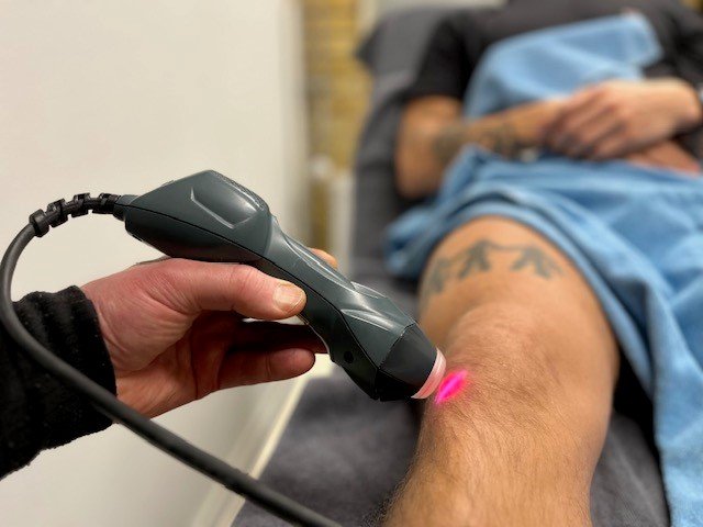 Jesper Frøberg bruger ASA Laser som supplement i et skadesforløb