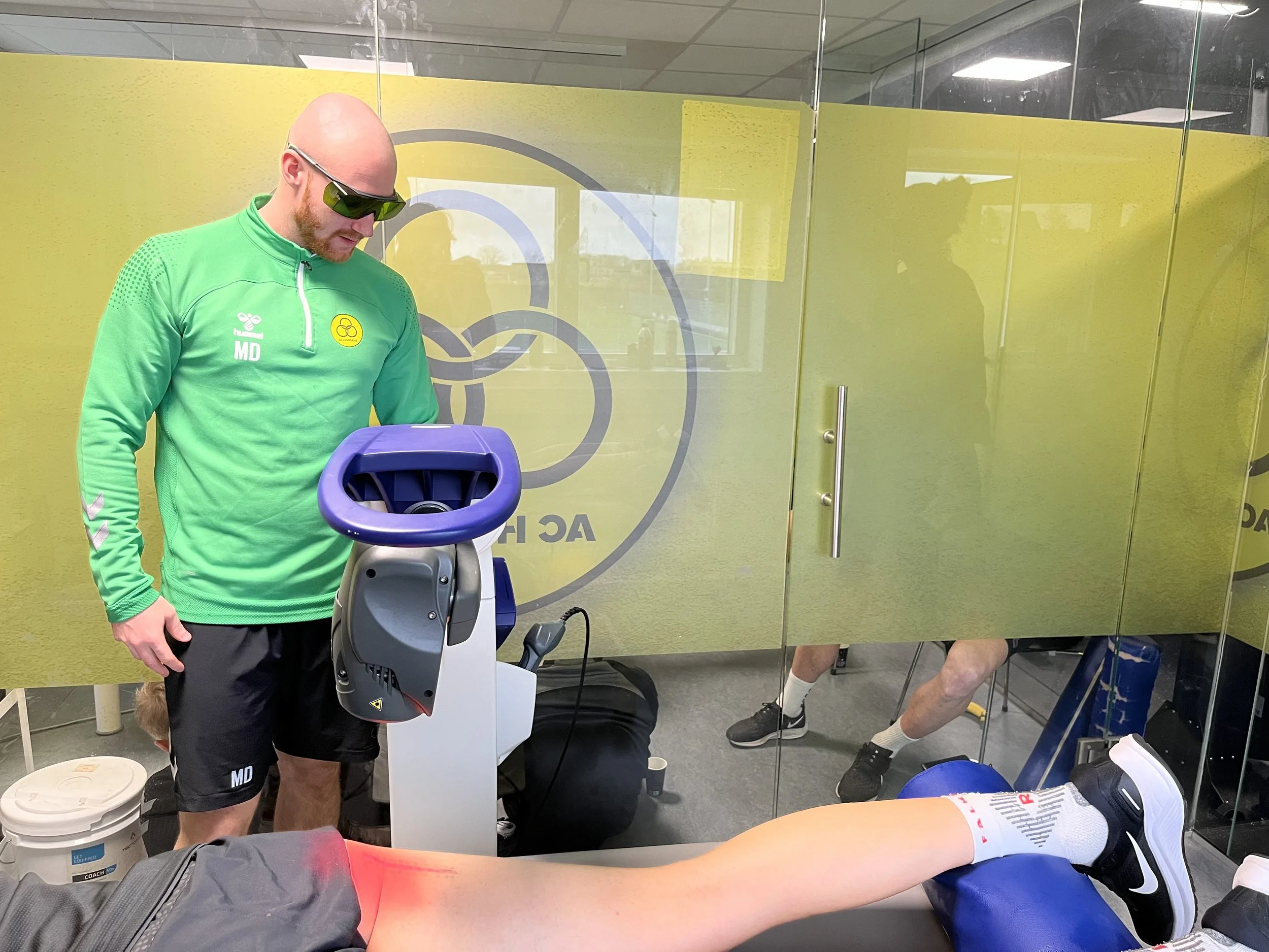 Mads Damsgaard bruger ASA Laser i fysioterapi