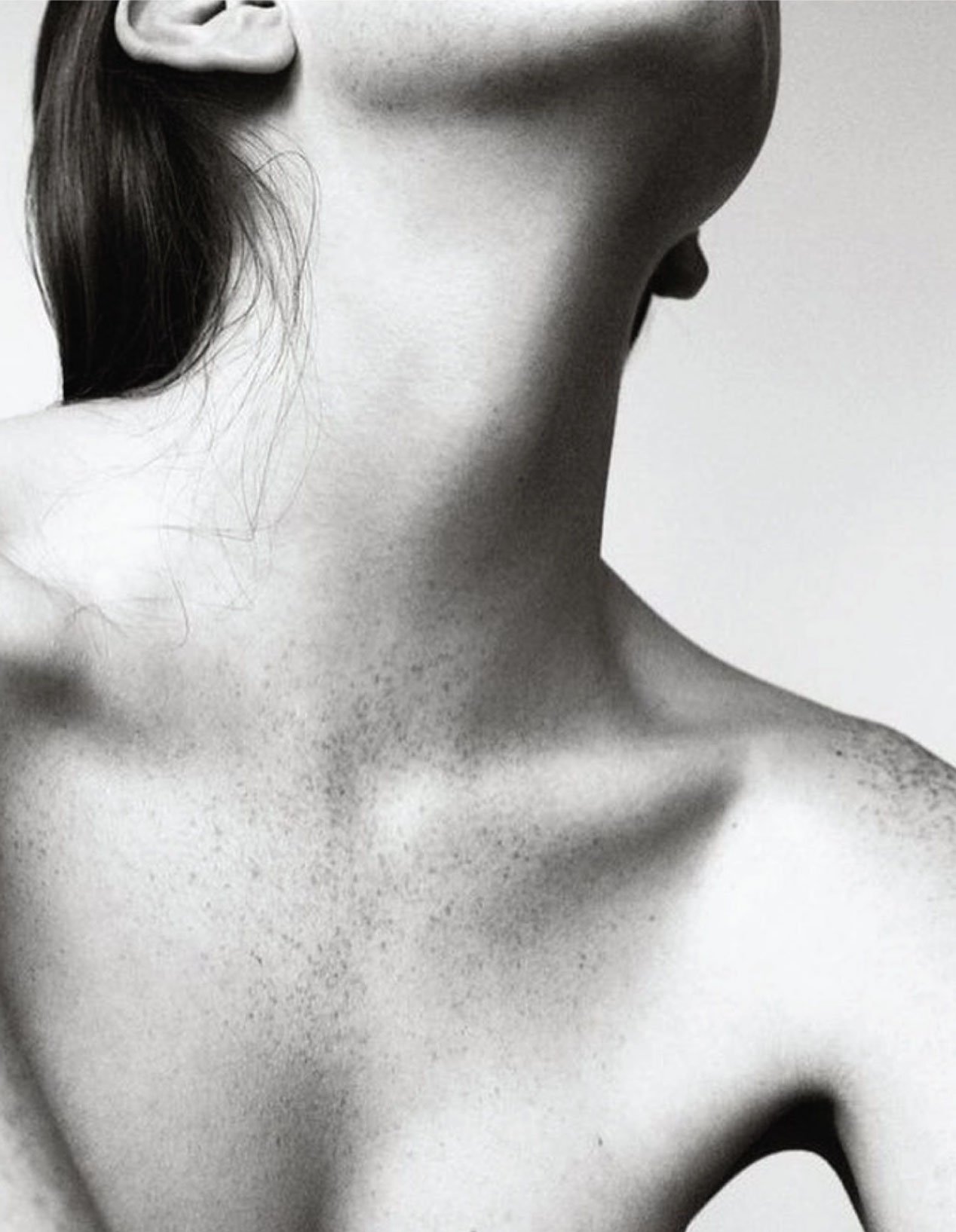 warners launch presentation 4web.product w_mood_17 naked model .jpg