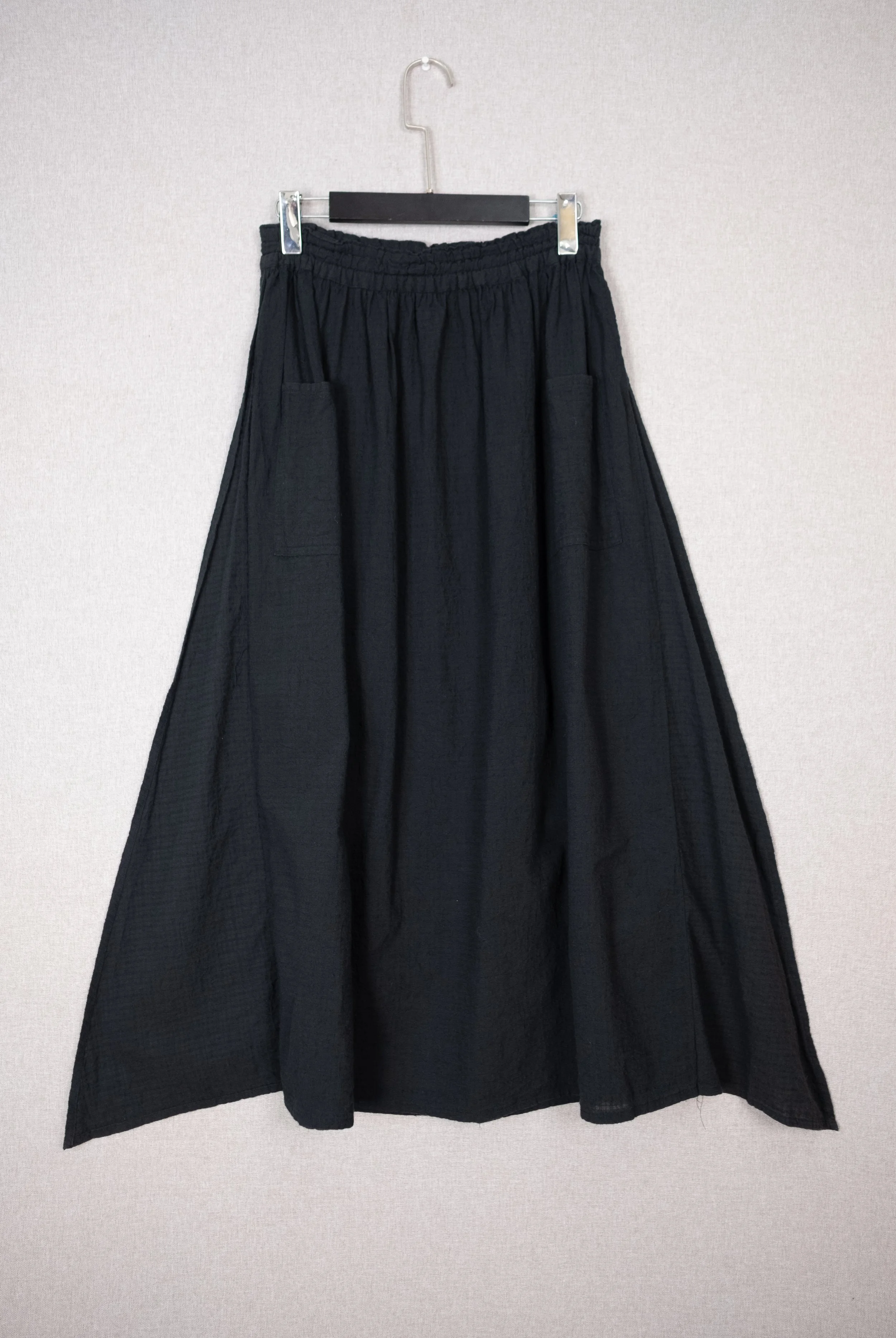 Gauze-Weave Maxi Skirt with Elastic Waist and Patch Pockets