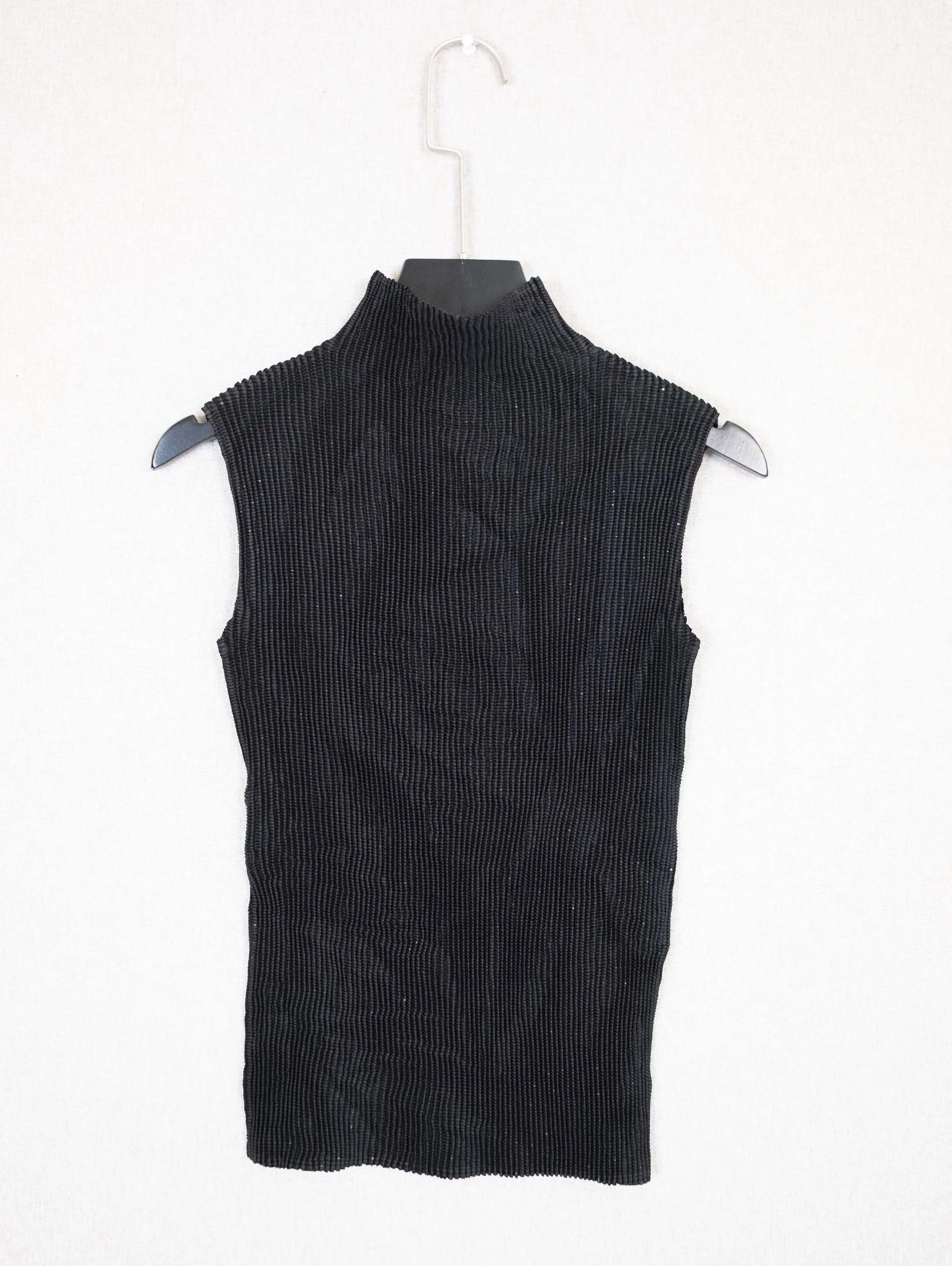 Black Pleated Sleeveless High Neck Top