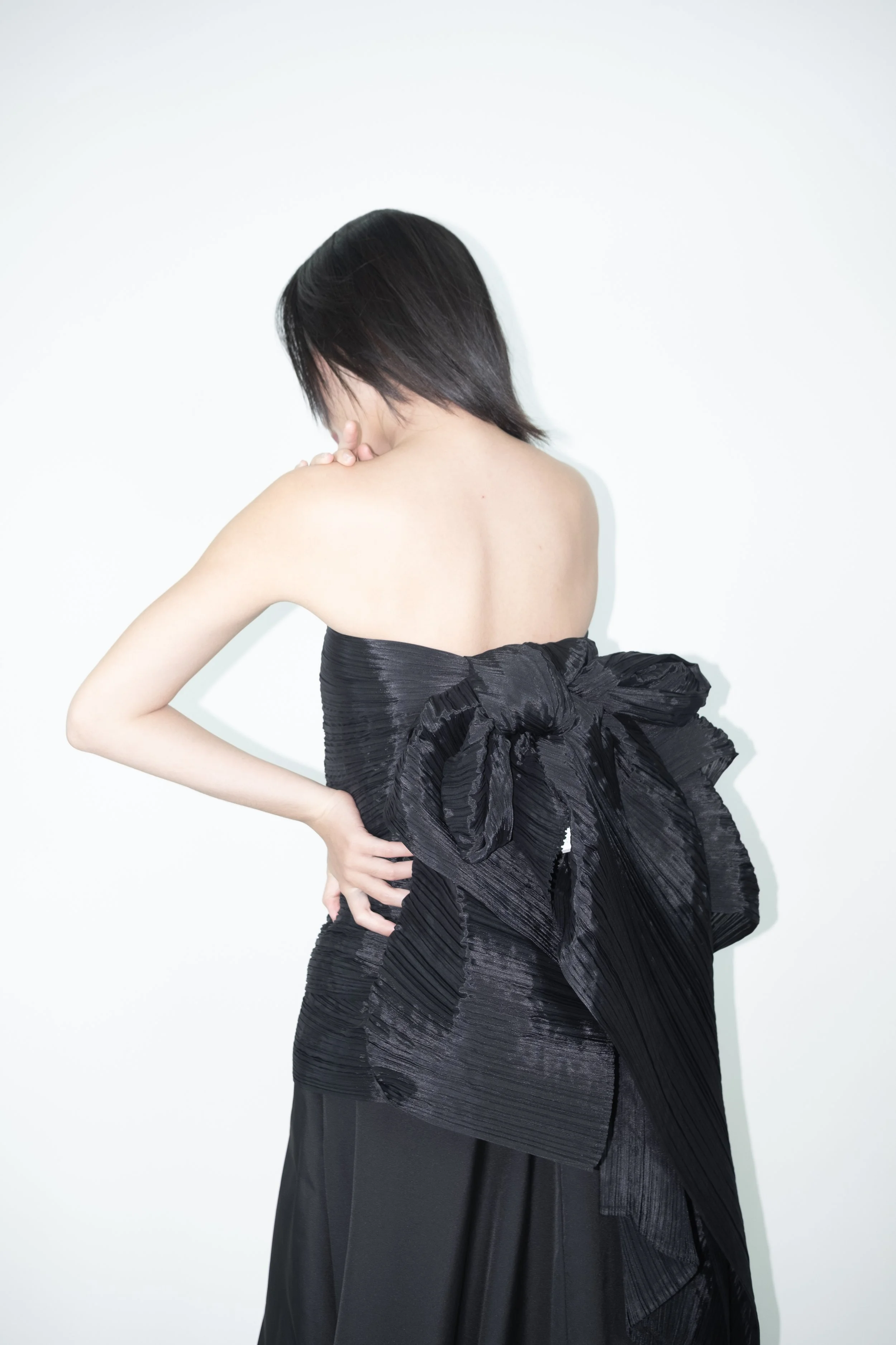 Pleats please Issey Miyake Madame T Stole