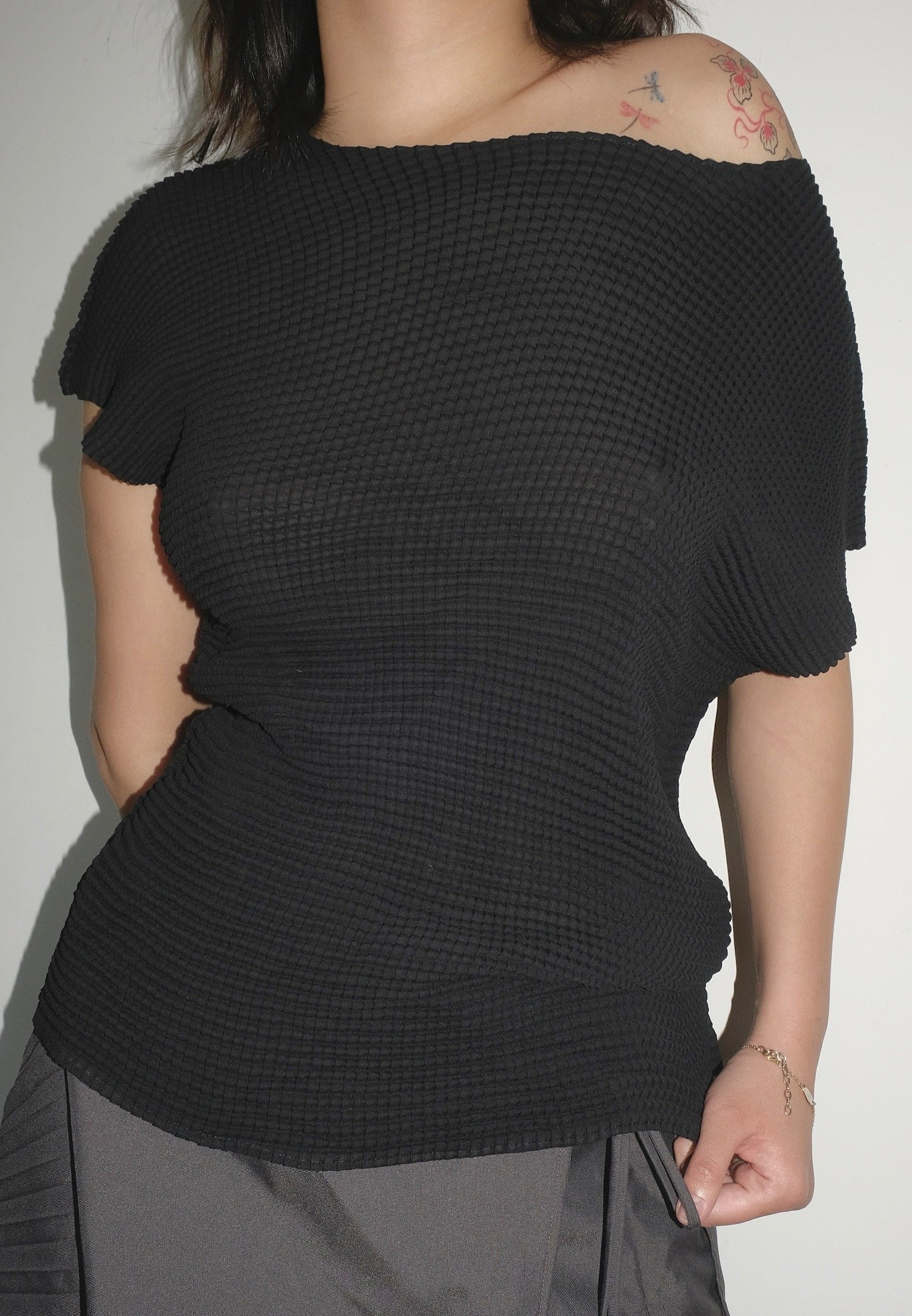 Black Square Pleats Top