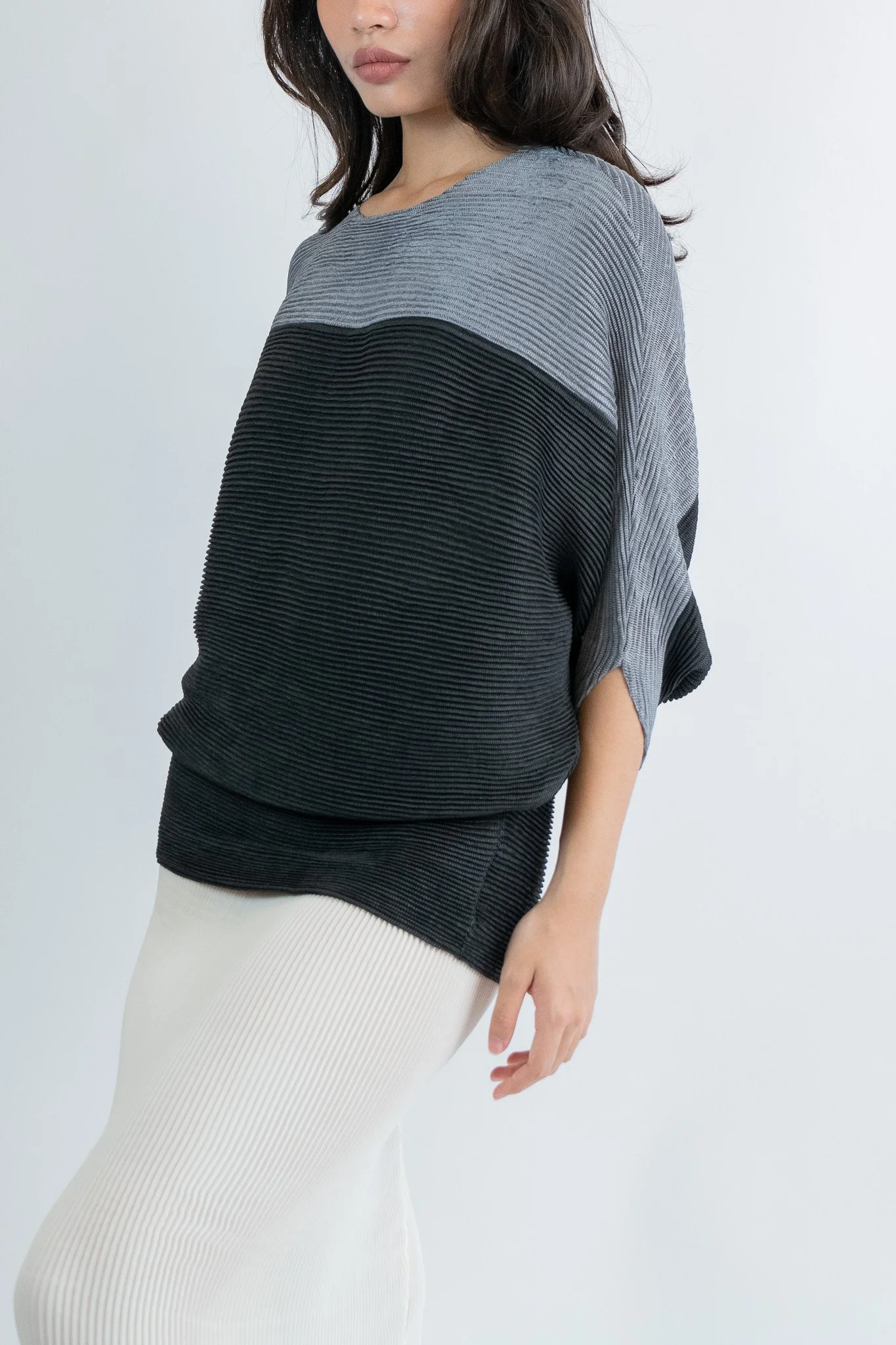 Specchio Two Tones Bat Wings Pleated Blouse
