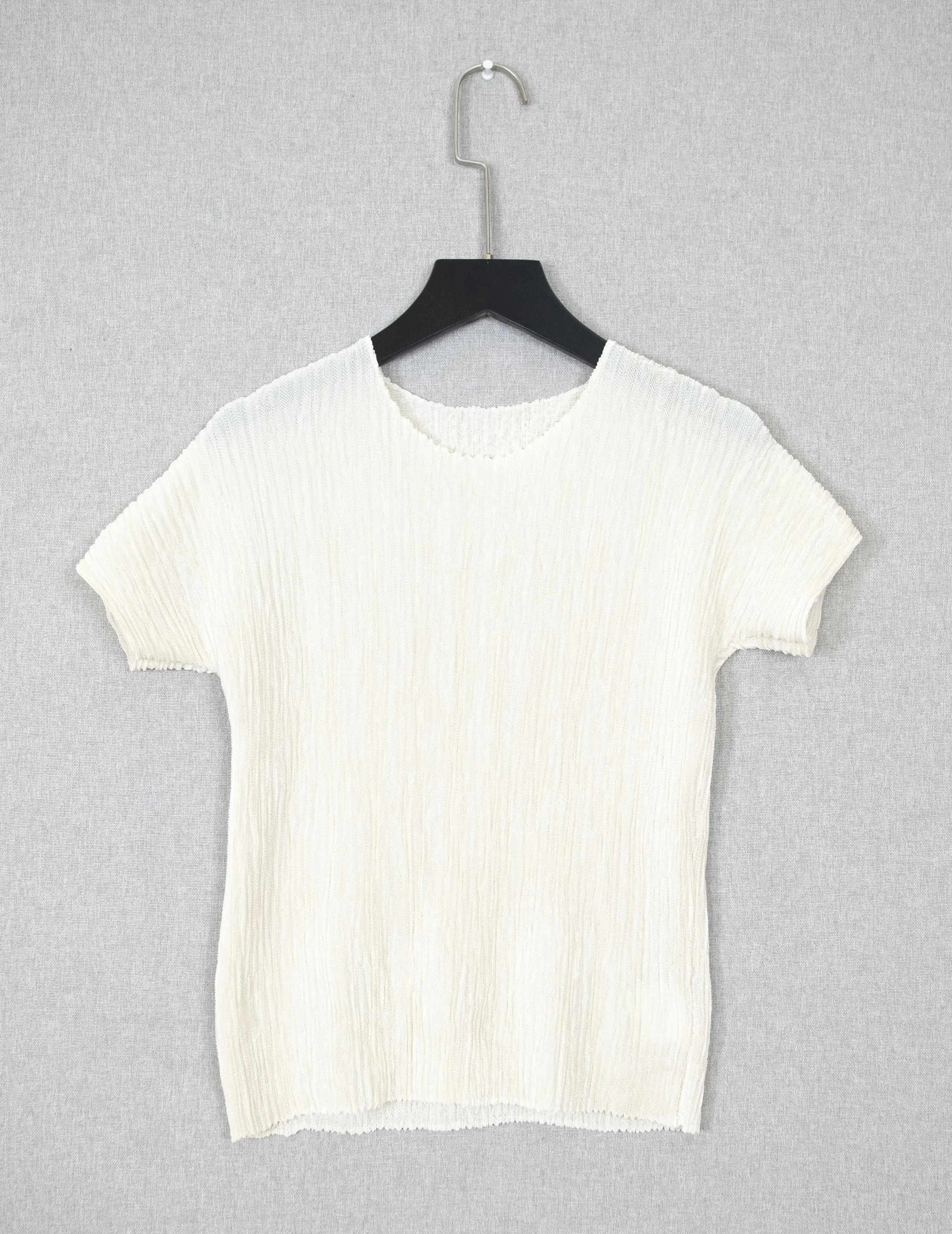 Crinkled Pleated Short-Sleeve Scoop-Neck Top