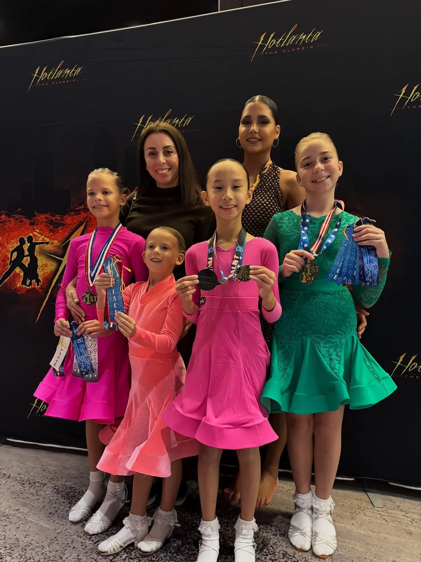 Congratulation our beautiful students with good results in the first competition in season. @hotlantatheclassic