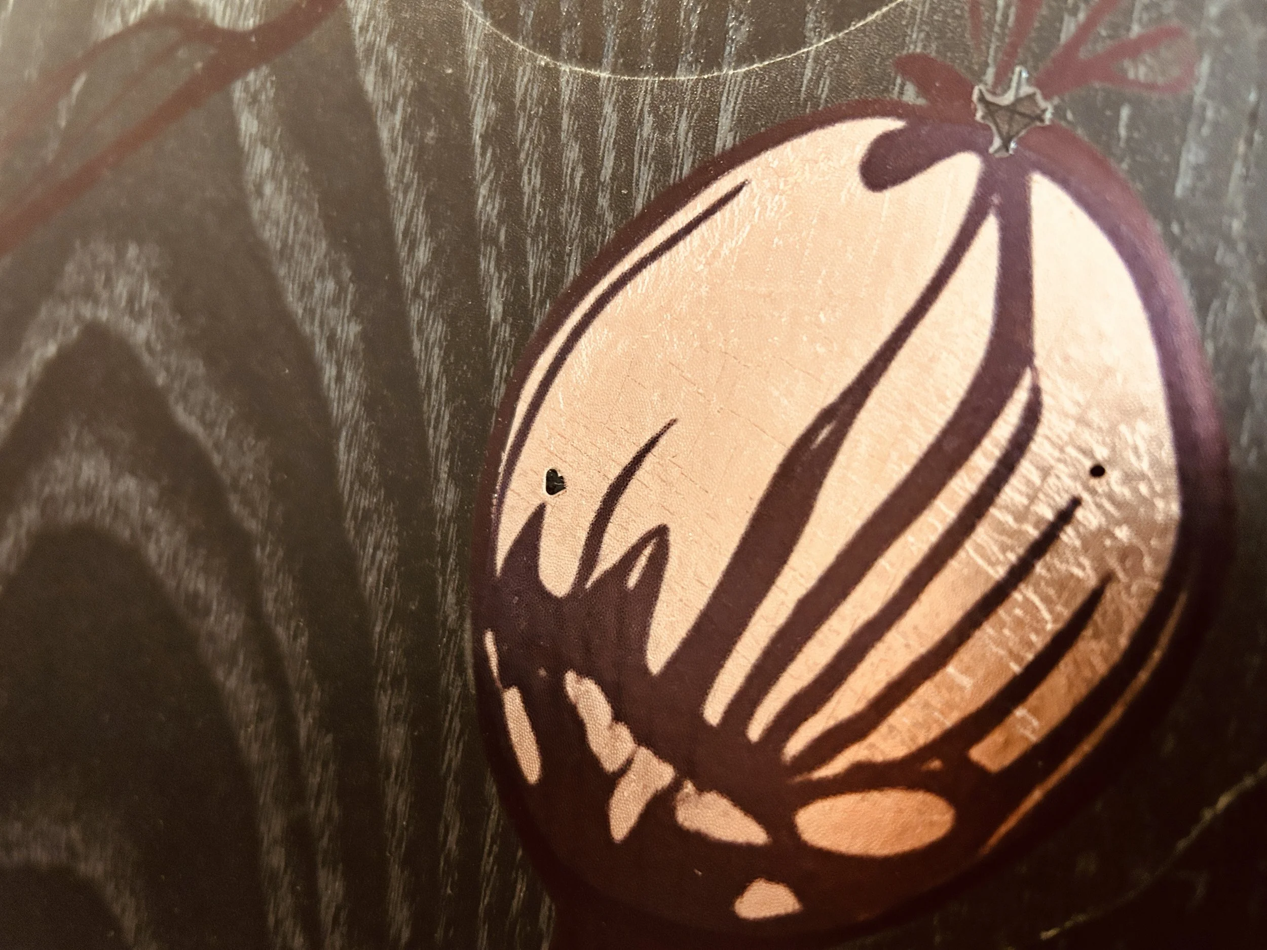 Glowing Poppy by Whakami - Detail 2