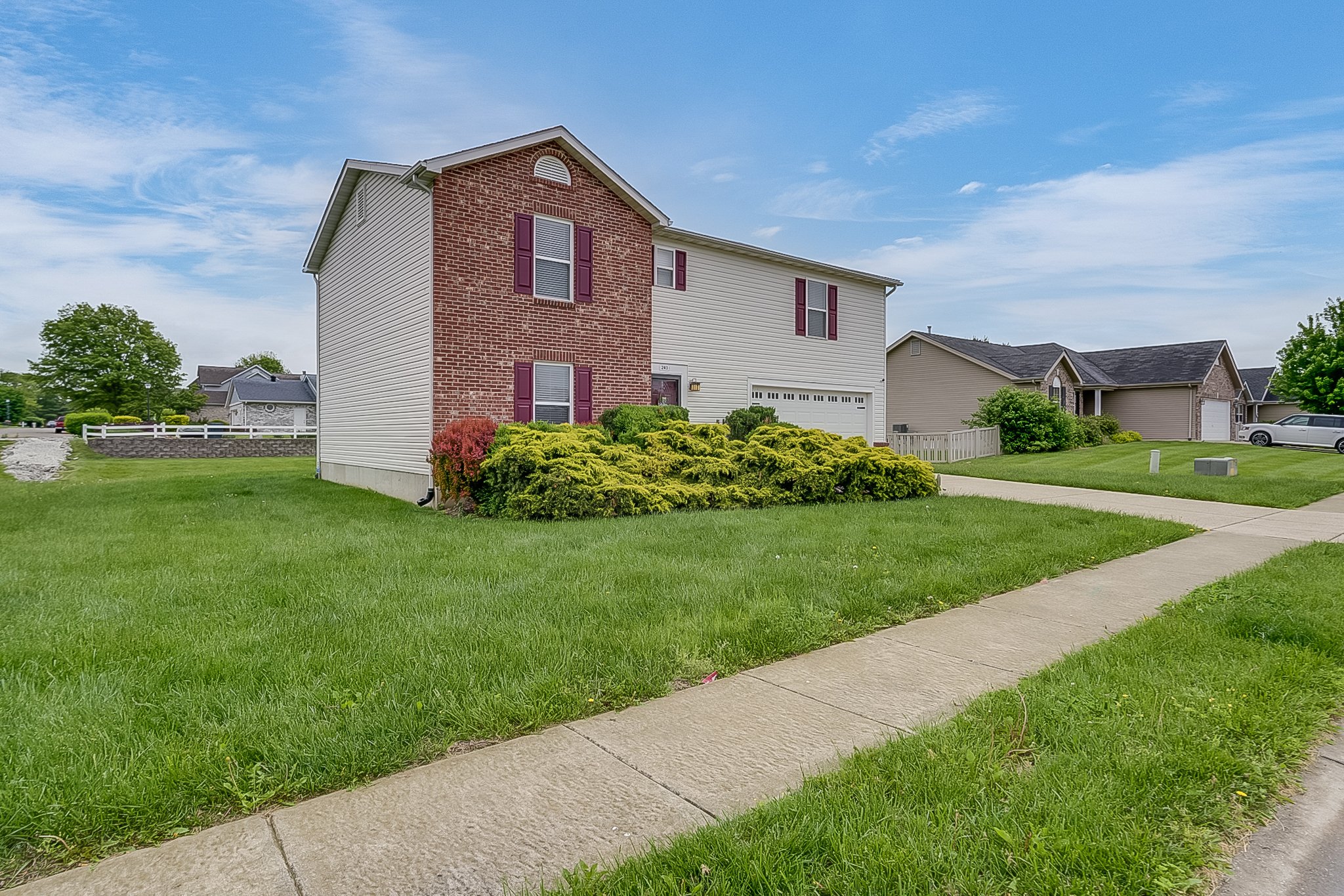243 Edbrooke Dr, Shiloh, IL 62221