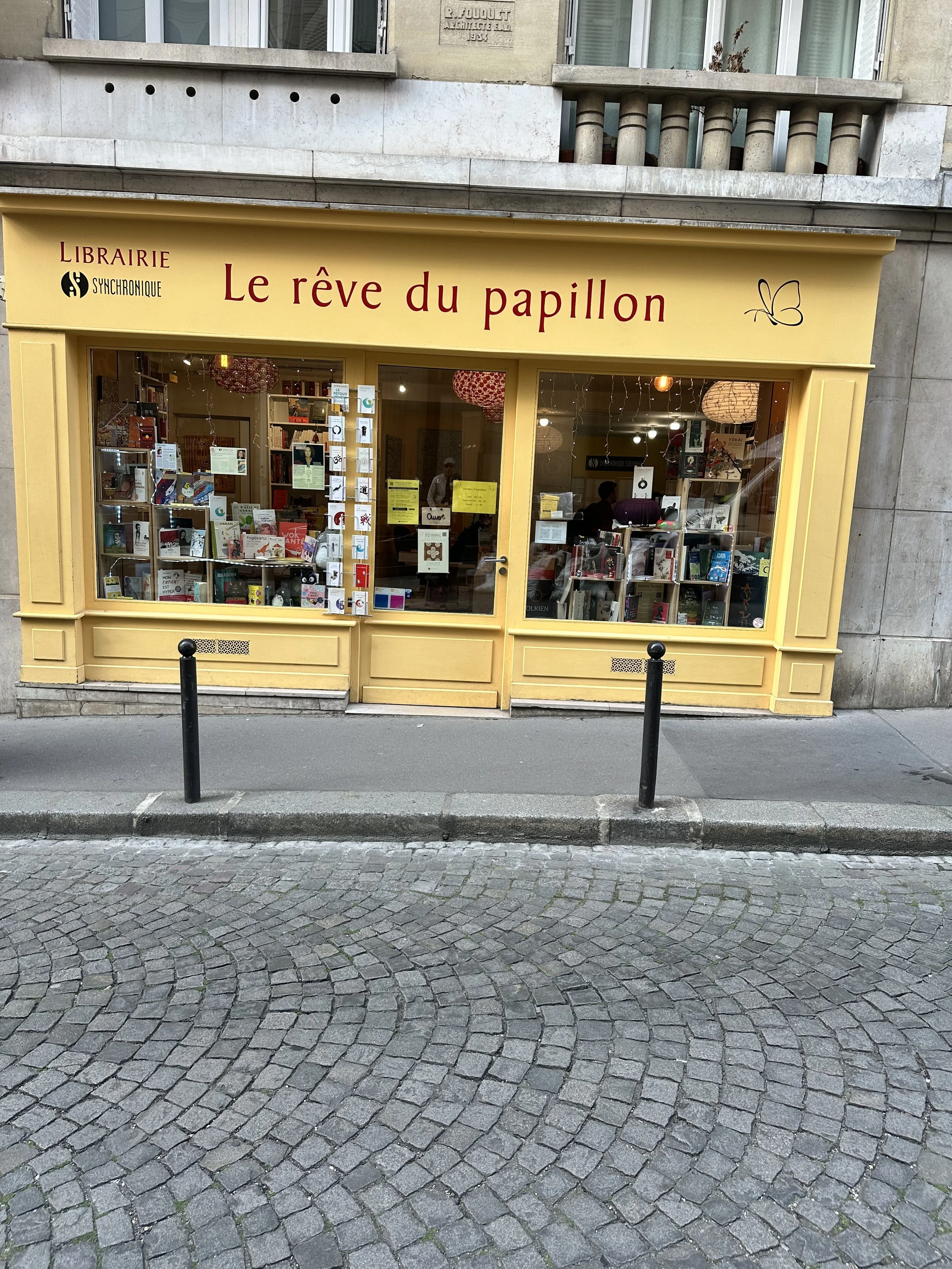 France Book Store_3.jpeg