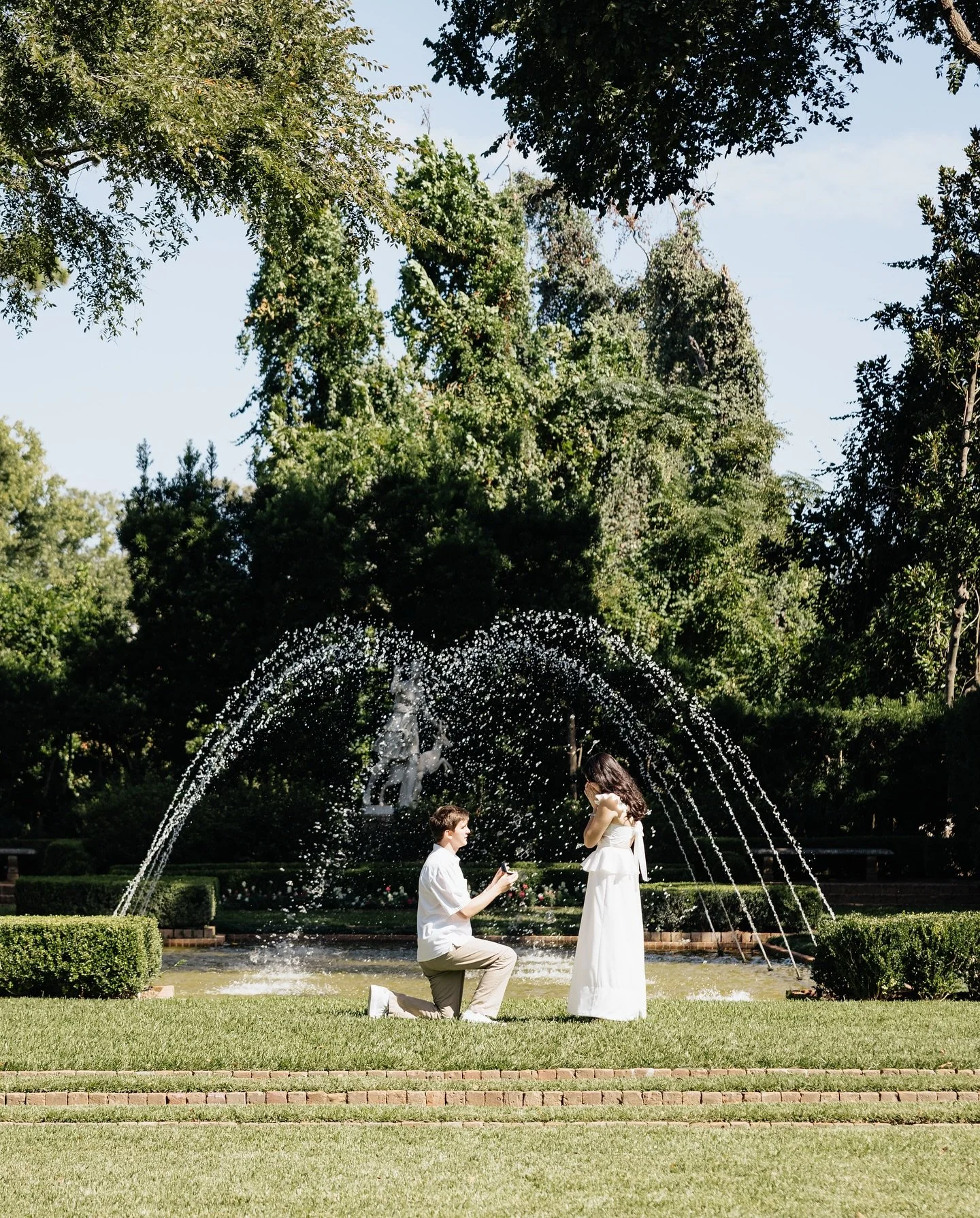 Camila and Jacob! The kindest and sweetest souls, I got to capture their engagement and it was truly so beautiful!💍🕊️

May this new chapter bring you endless happiness and unforgettable memories together. 🤍🥂✨
&bull;
&bull;
&bull;
#EngagementPhoto