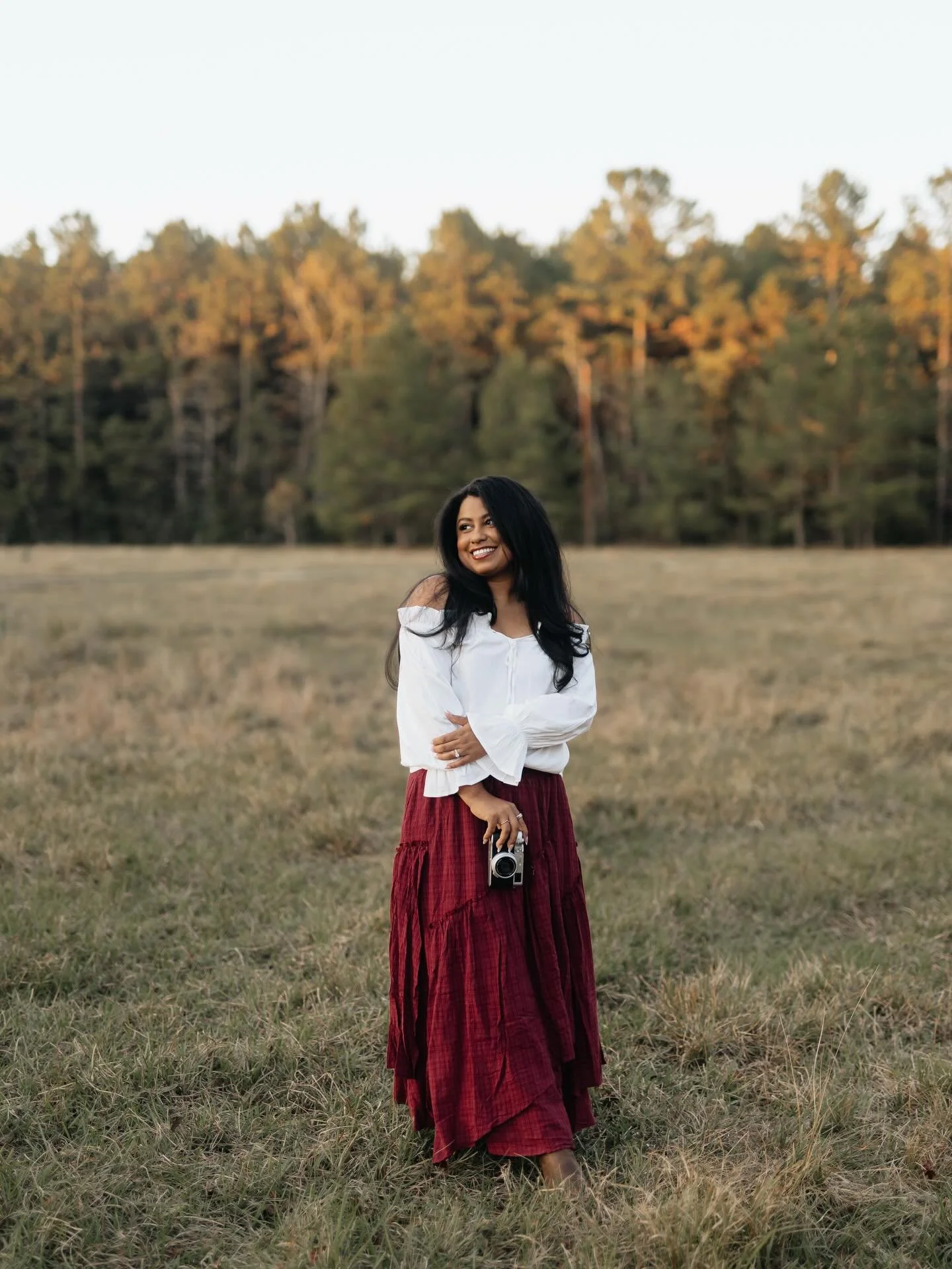 Your photographer here! Just wanted to stop by and show my face on the main. I hope you all had a beautiful Thanksgiving with your families. I say it often, but I truly mean it, I&rsquo;m so grateful for each of you. Thank you for every booking, refe