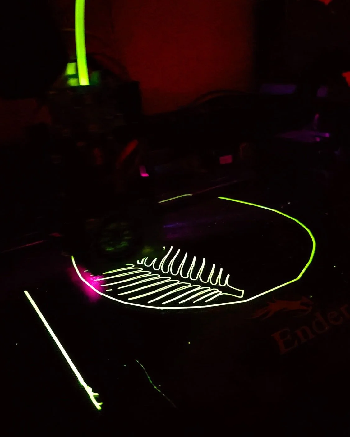 I absolutely love our Glow in the Dark prints! This one right here is a print for some moth antennae for our mothman crown set, with a glowing eyes option coming soon 👀👽🌝
 #tiktokviral #cosplayers #FairyCore #RenFaire #WearableArt #FlowerCrown #U