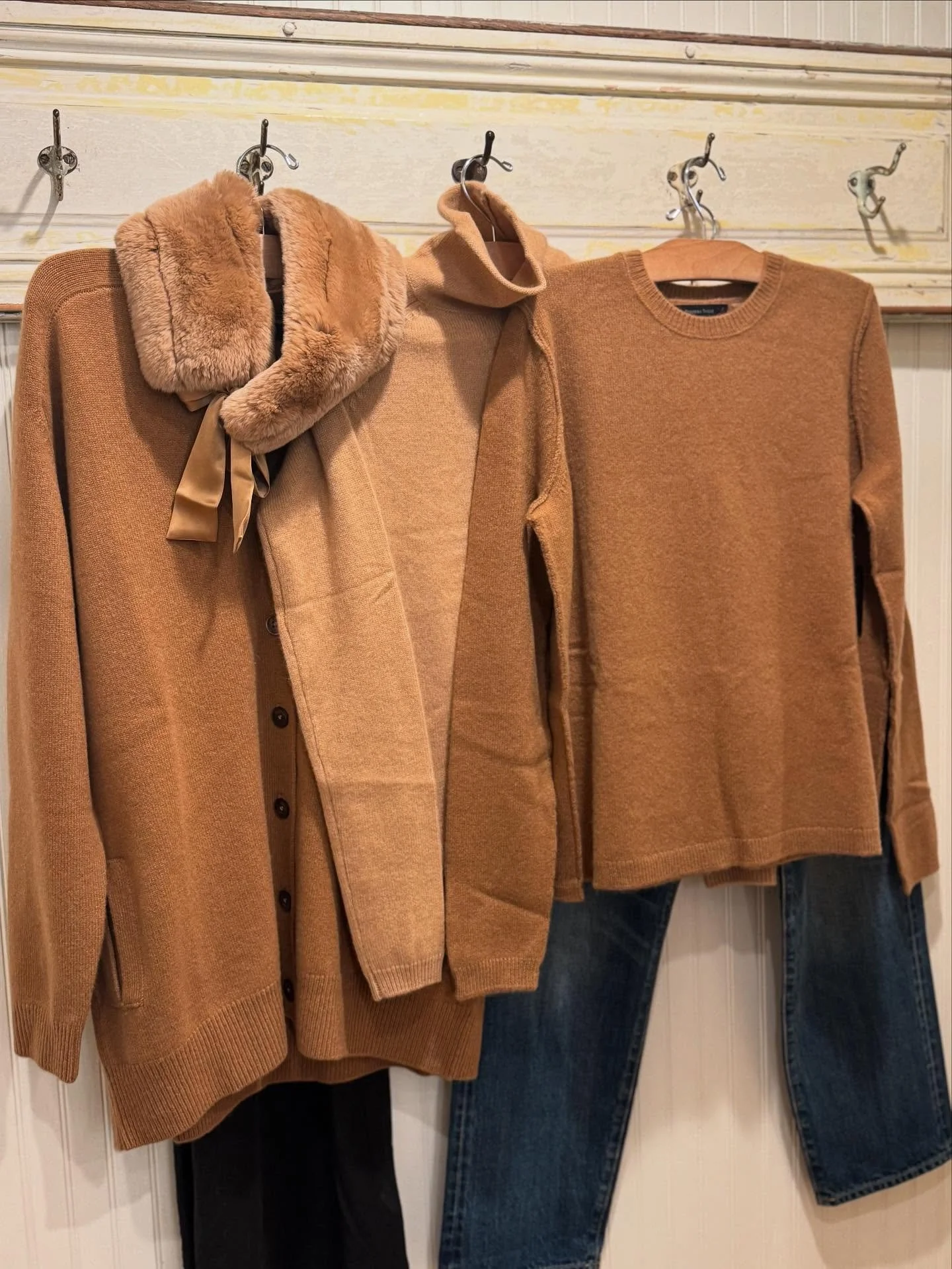 Hello Mill Valley!  Come shopping for all our new Brazeau Tricot in the store today!  Pre-fall starts NOW 🍂. #millvalley #millvalleymercantile #brazeautricot #sweaters #fallcolors #prefall #fallfashion #getitbeforeitsgone #marinliving #millvalleyliv