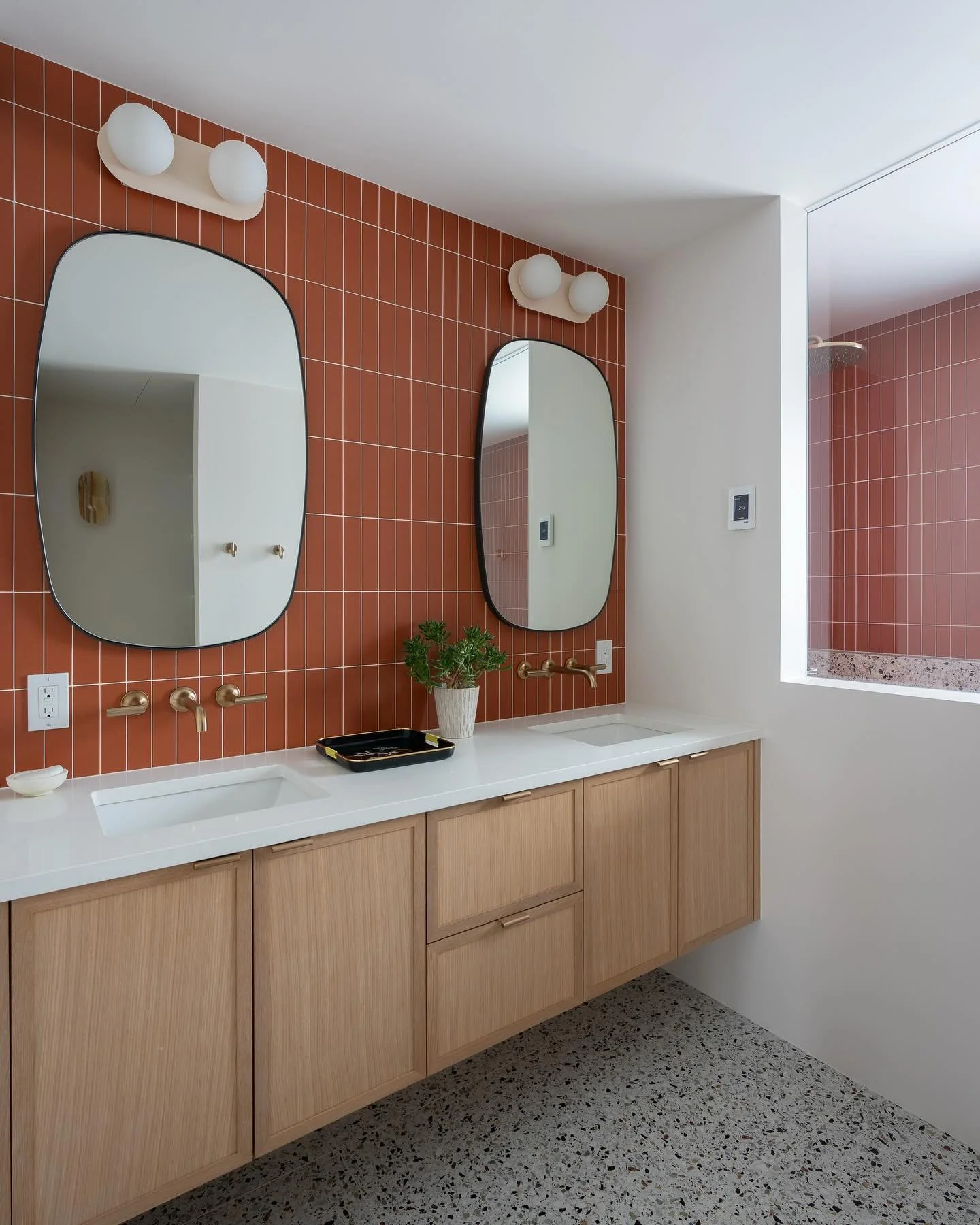 We had a ton of fun on this one. 
Curbless showers are a little trickier to retrofit into an older home, but with the right amount of structural reinforcement and the right trades it&rsquo;s totally doable. 

📸 @tomterrellphoto 
Design - @kestrel.bu