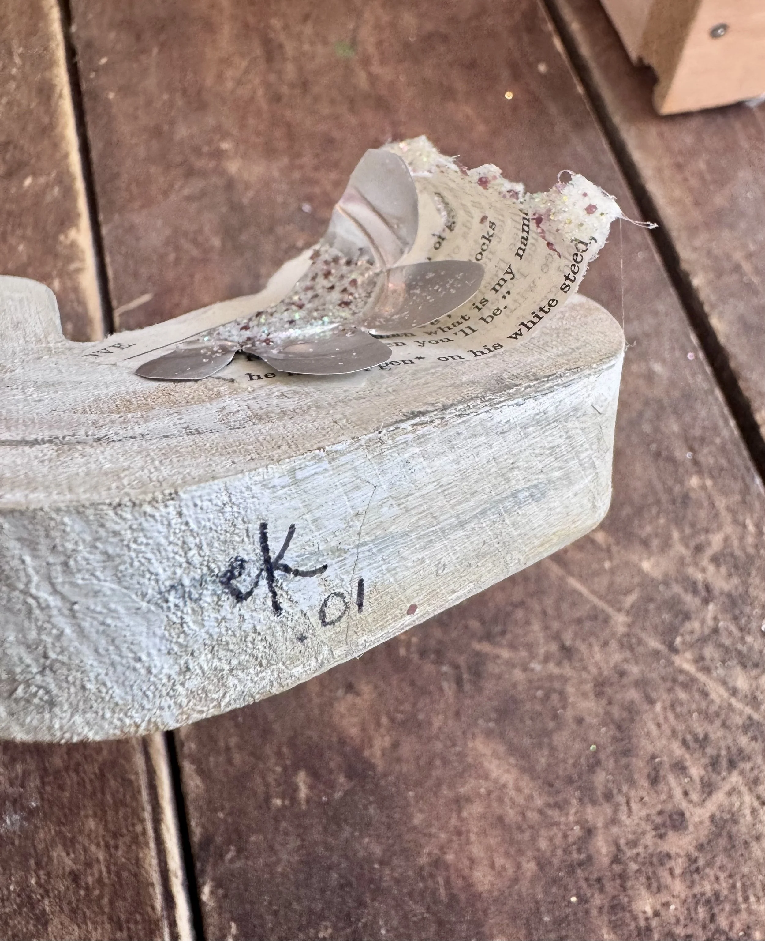 Swan Queen sig-number.jpg