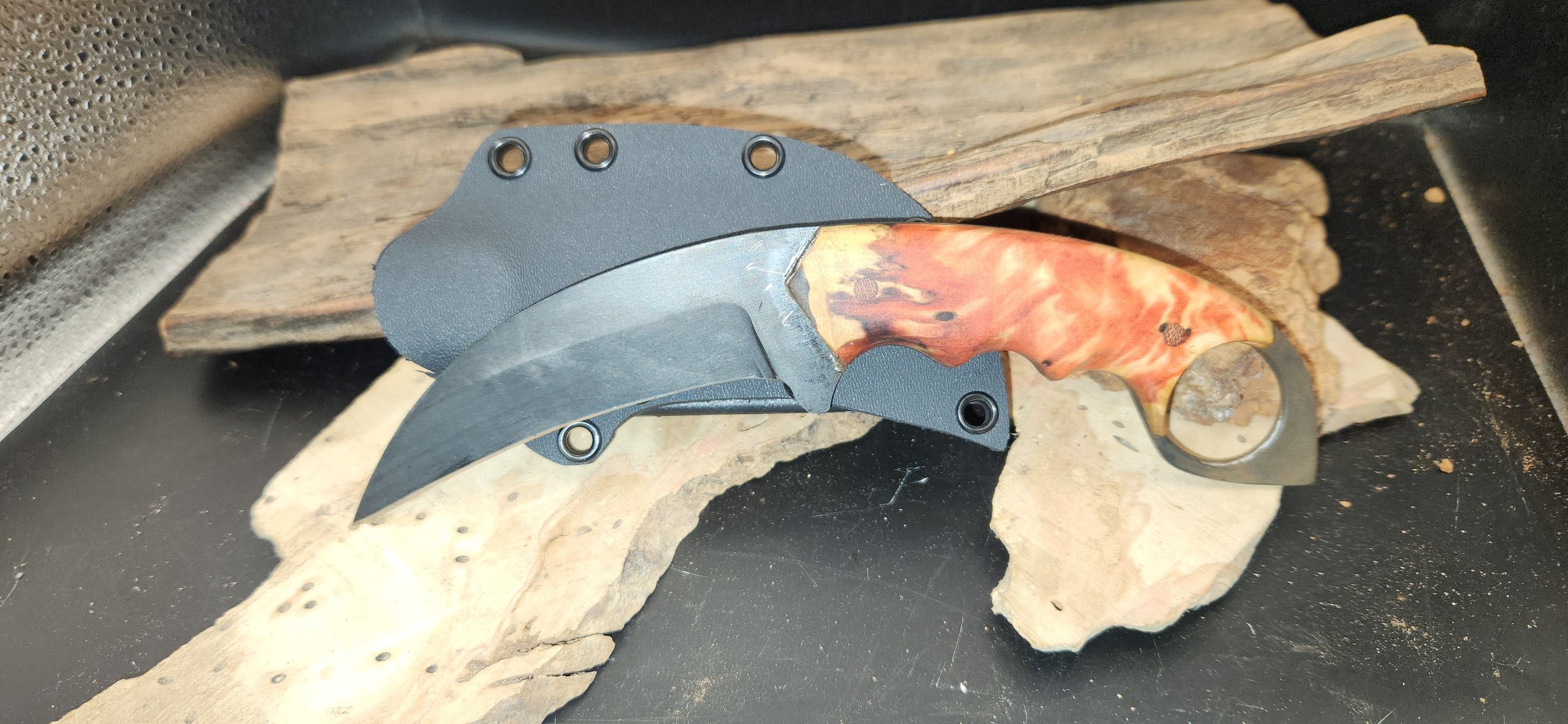 Flame Maple Karambit