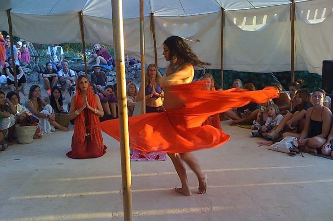 Hidden Tigress, Dancing Dragon