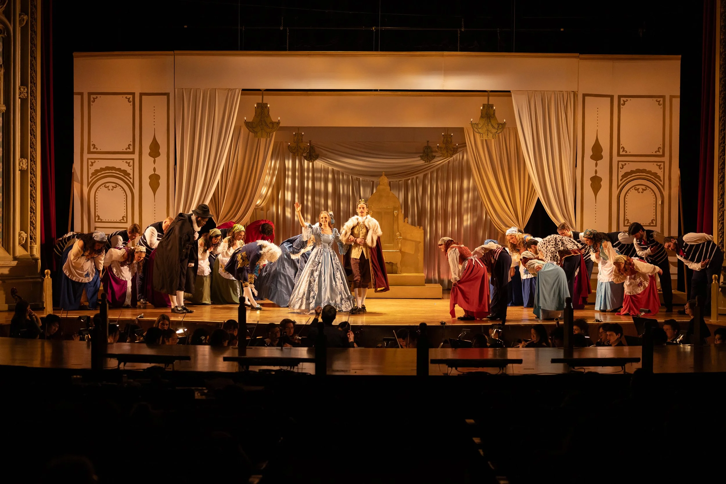 The Gondoliers - photo by Anthony Nguyen