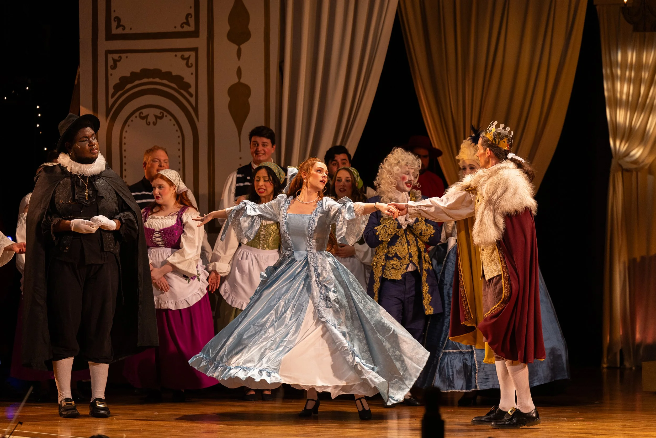 The Gondoliers - photo by Anthony Nguyen