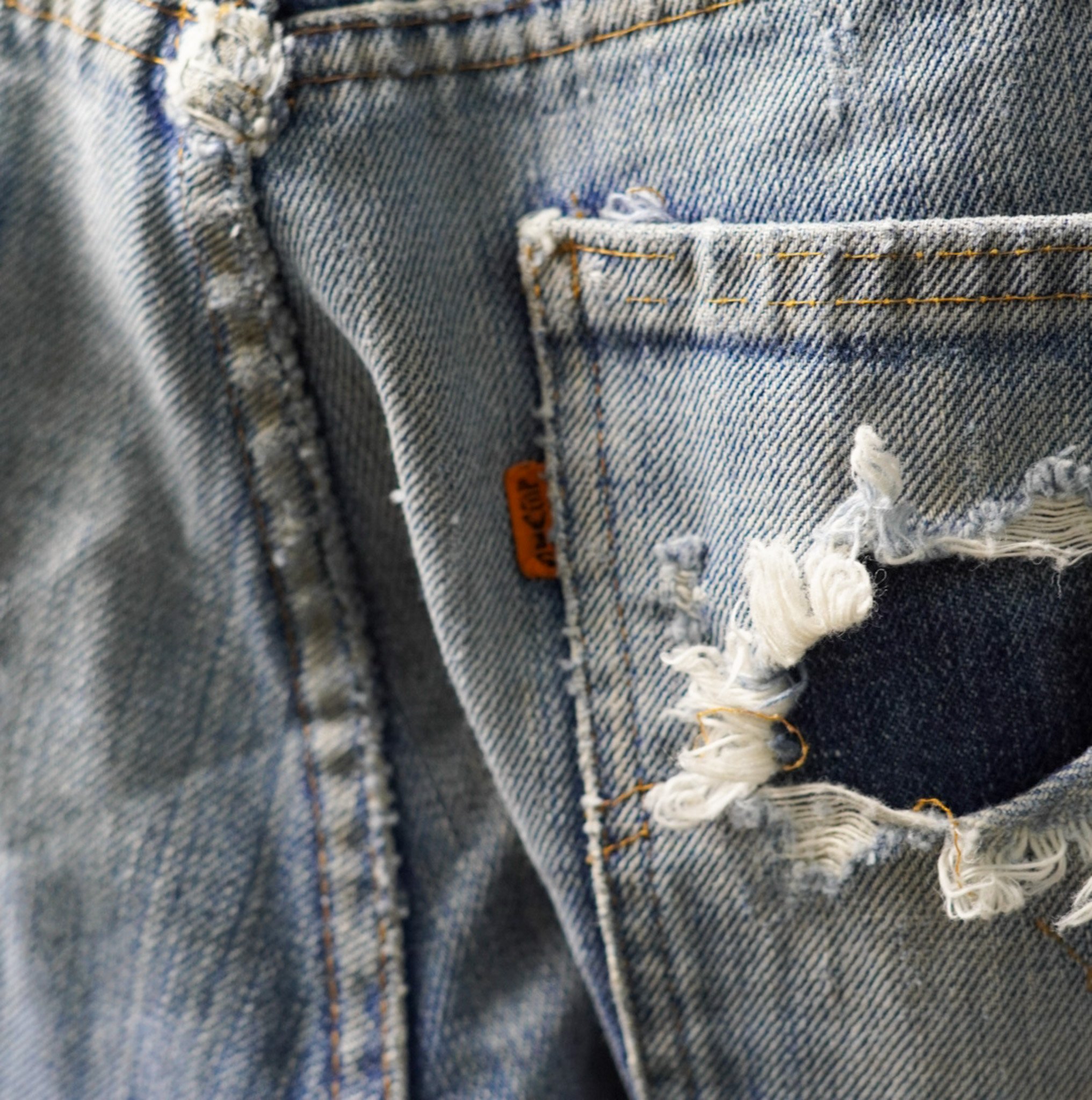 LEVIS.jpg