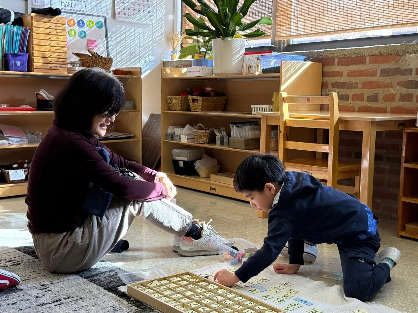 We had Grandparents day at both campuses this week!
Our students of every age group enjoyed showing their grandparents and grand-friends their hands-on way of learning! 📚🧑&zwj;🏫
#InterculturalLearning