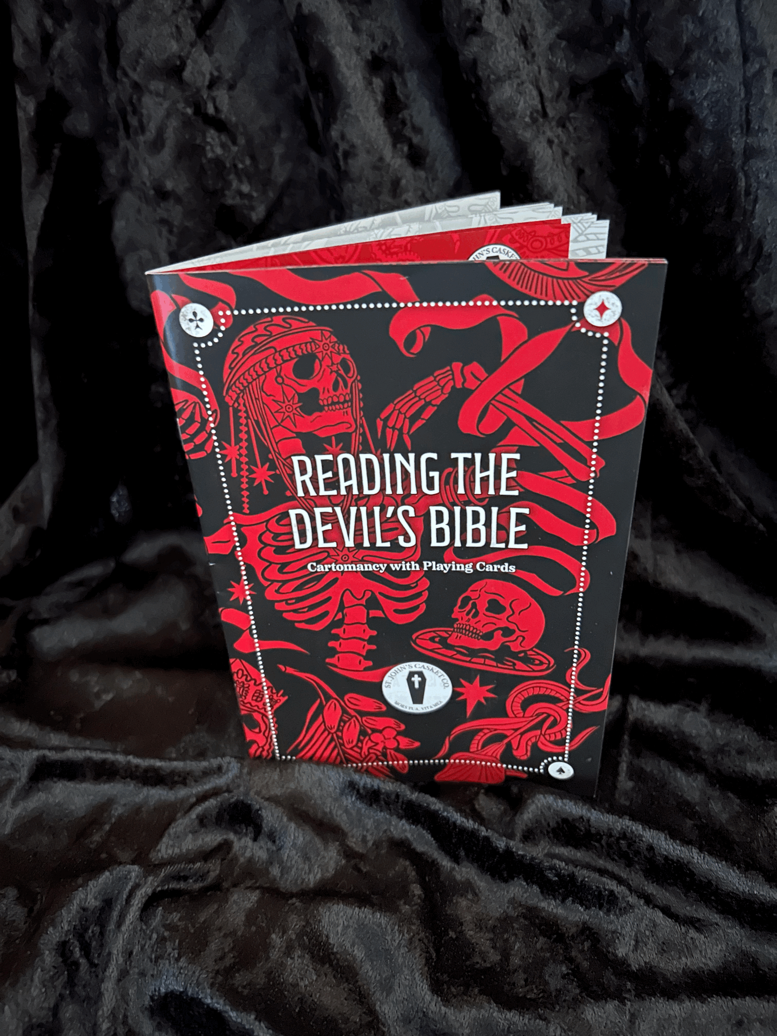 Reading the Devil's Bible : cartomancy with playing cards
