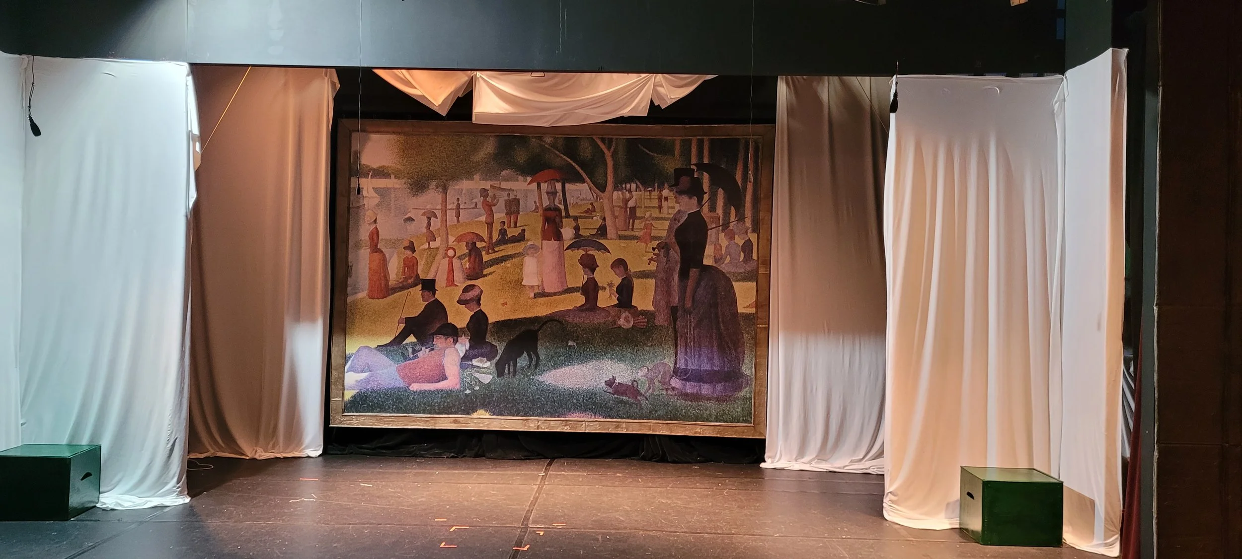 La Grande Jatte revealed (white curtain surround).