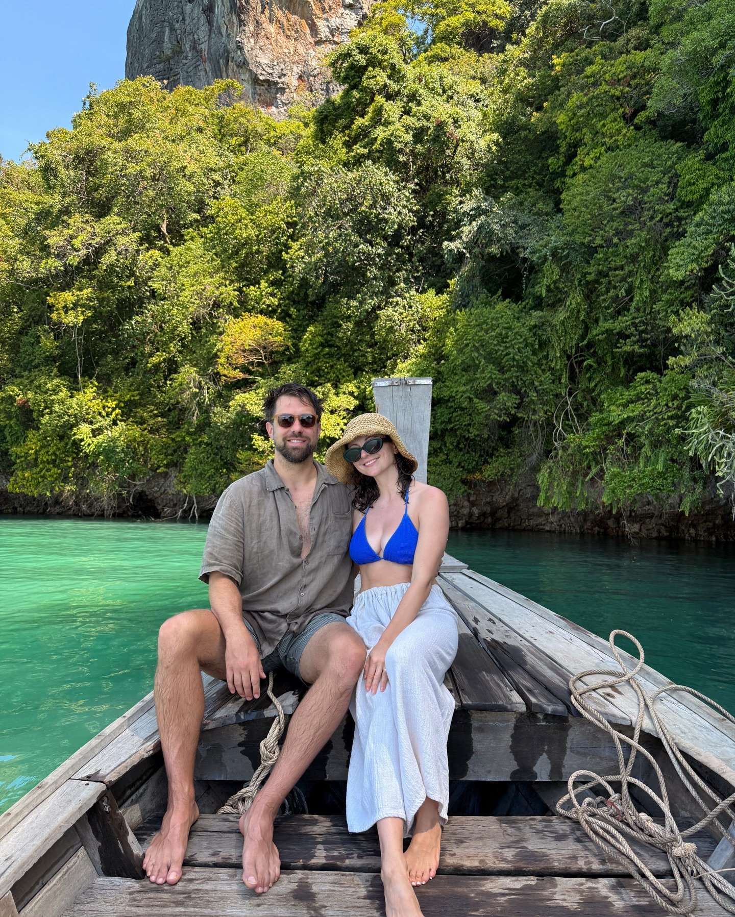 🐚🥥🤍🌀

thailand photo dump because i never want to forget this trip!! @dustinwolk has helped take me out of my comfort zone for 9 years,13 countries, and counting. i never would be riding on the back of a motorbike down a remote dirt road on the o