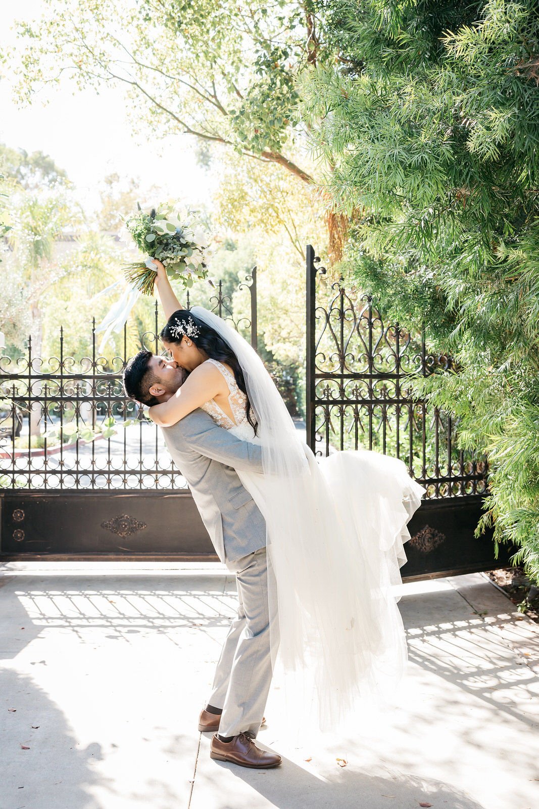 THEVILLALIFETIMEWEDDING_WESTMINSTER_CA_CLAIRE&TAM_PHOTOGRAPHY_ENCORSTUDIO_SP-34.jpg