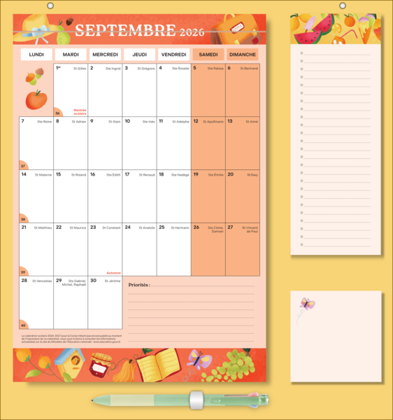 Calendrier de septembre 2020 avec des illustrations de fruits, légumes, et fleurs à la partie supérieure et inférieure, ainsi qu'un espace pour notes à droite et un stylo vert en bas.