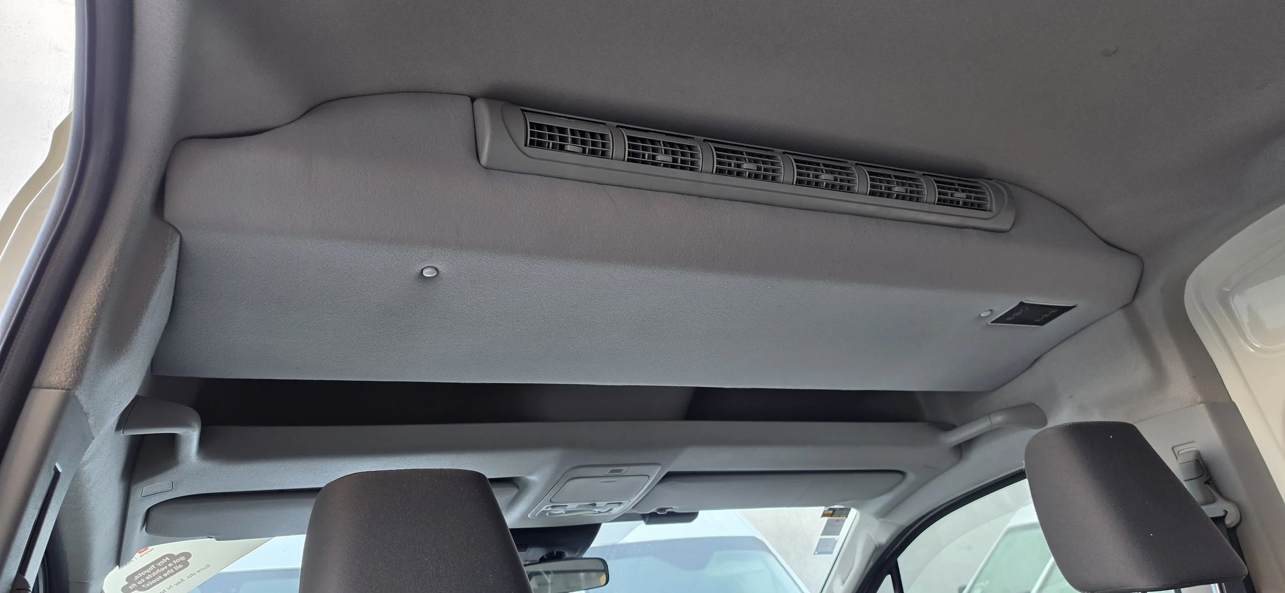 toyota_hiace_zx_air_conditioning (2).jpg