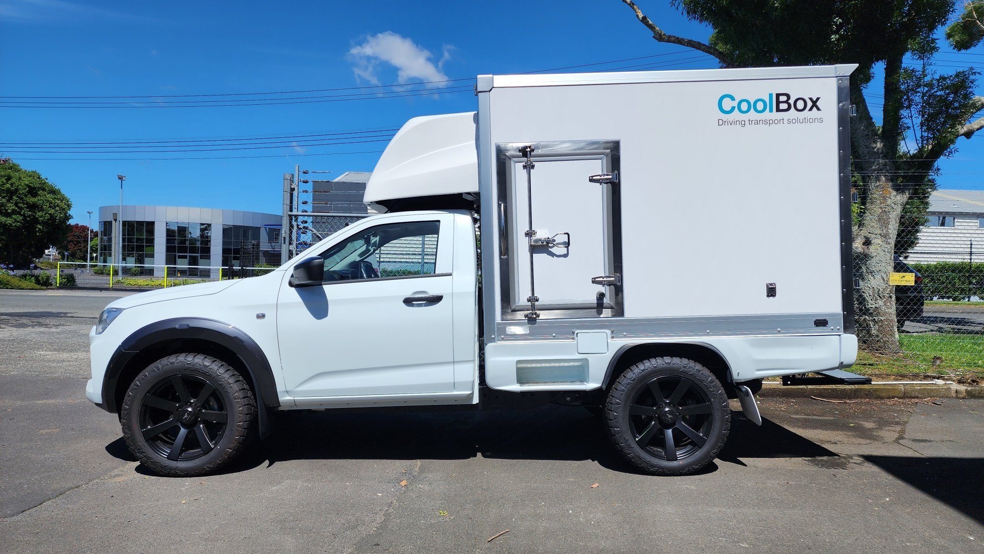 Apexx_CoolBoxNZ_Isuzu_Dmax_cookietime+(1).jpg