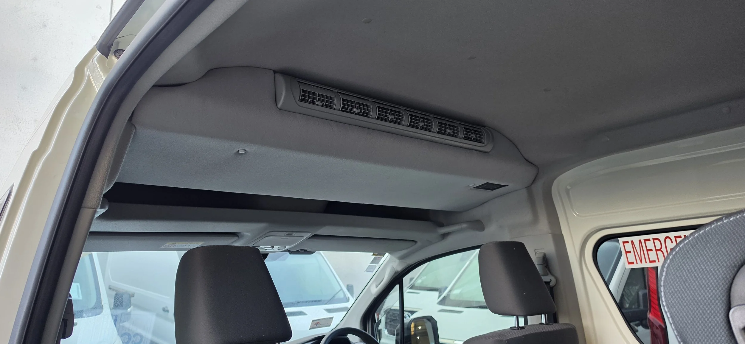 toyota_hiace_zx_air_conditioning (1).jpg