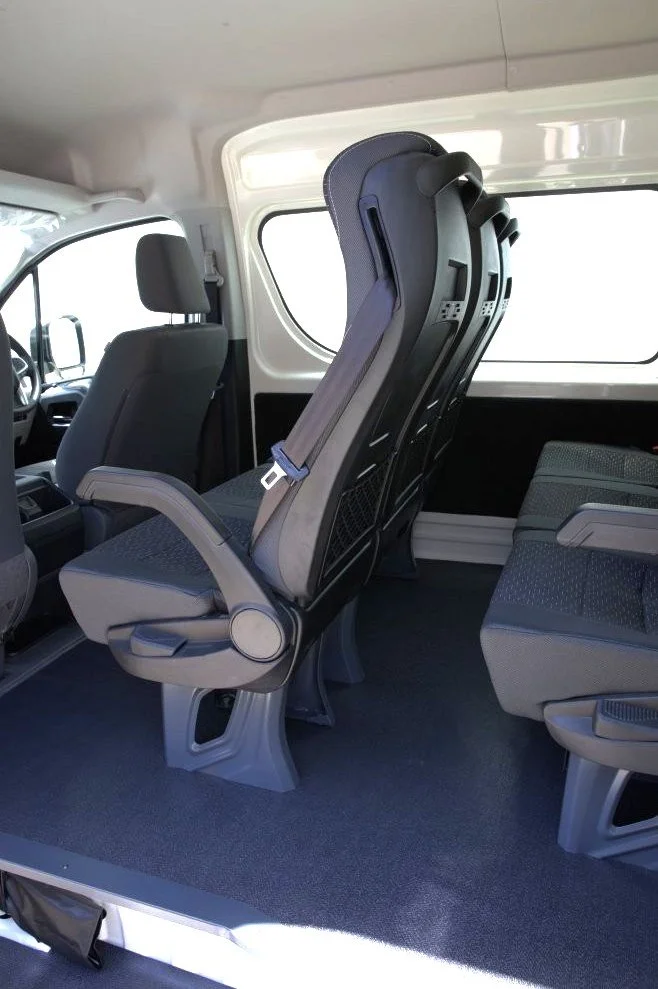 toyota_hiace_zx_van_seats (5).jpg