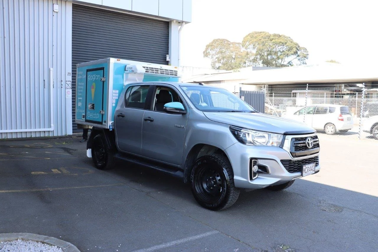 Apexx_coolbox_raglan_toyota_hilux_single_cab+(1).jpg