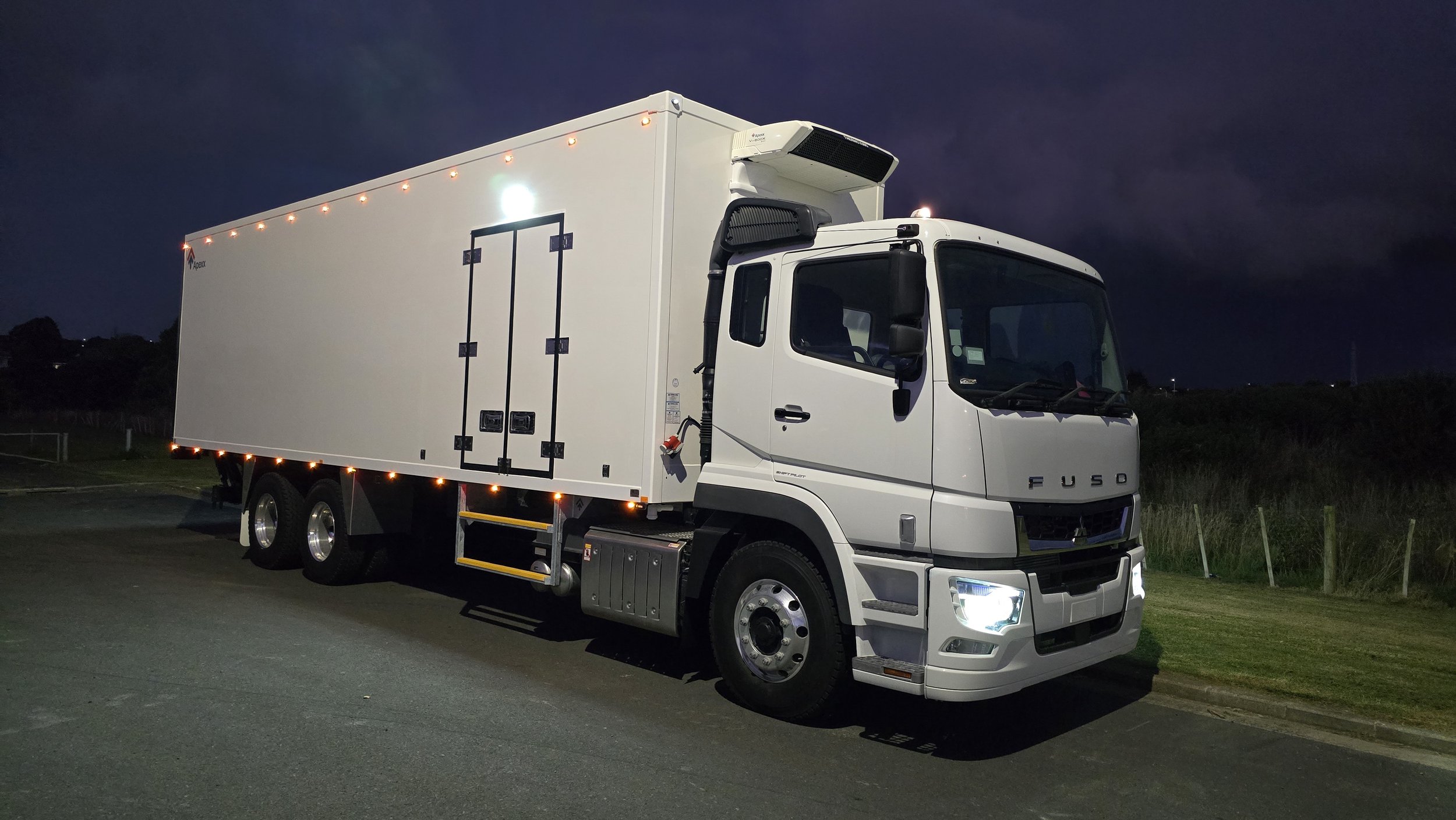 Apexx_Fuso_Shogun_EuroCoolBox_9300 (2).jpg