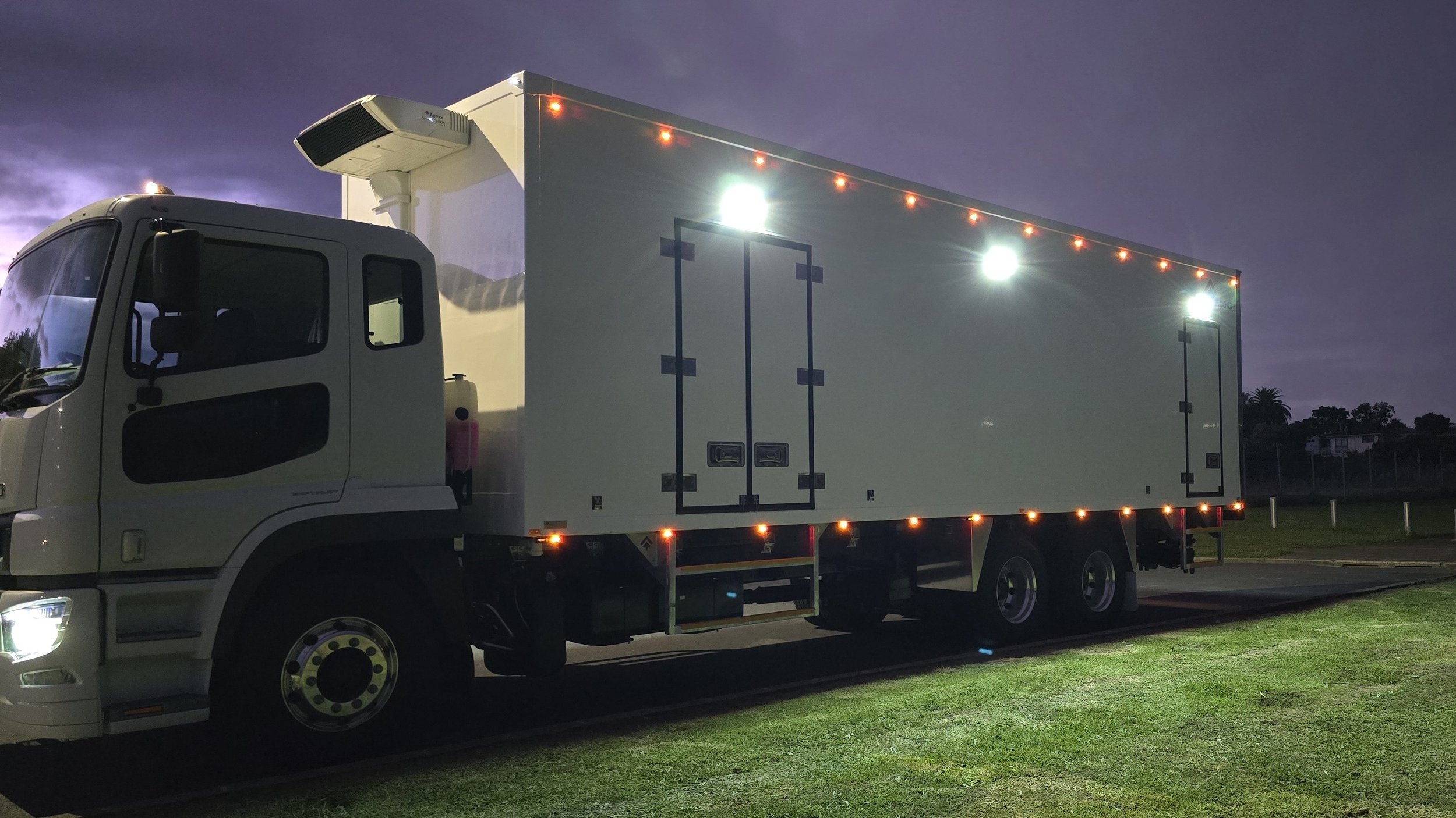 Apexx_Fuso_Shogun_EuroCoolBox_9300 (3).jpg