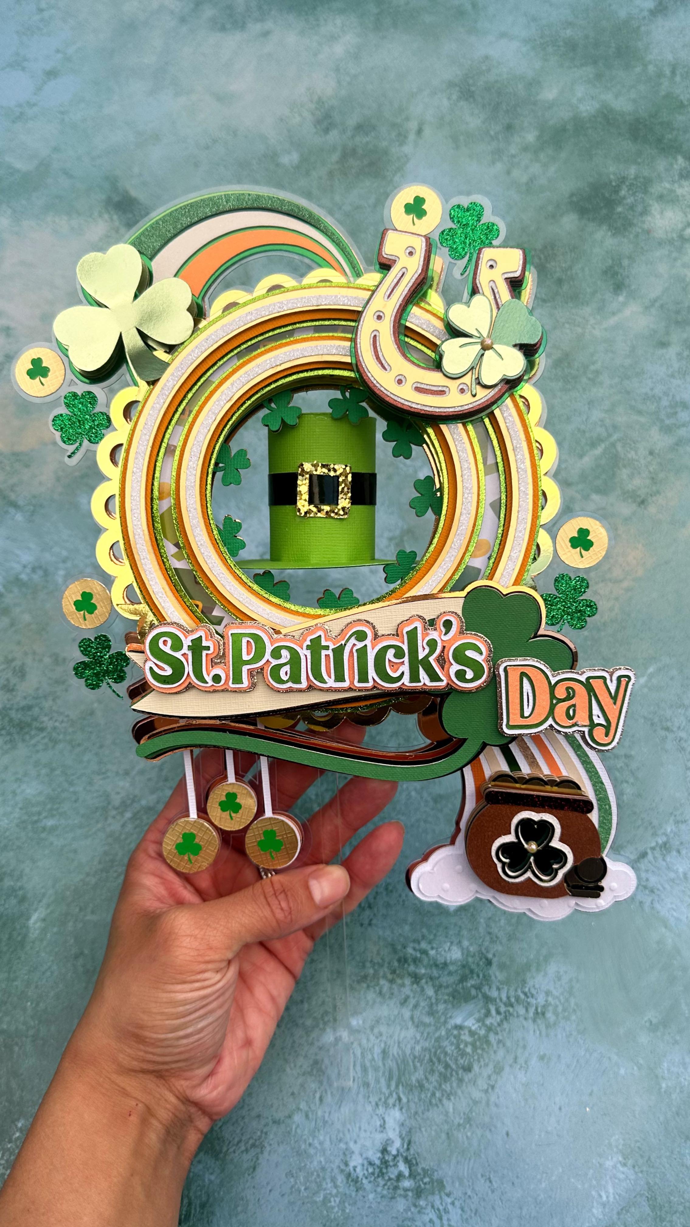 St Patrick's Day Cake Topper βοΈ
Happy St Patricks Day to those who celebrate. Did you know I'm half Irish? My name Roisin is Gaelic and means "Little Rose" π
You can find this design to try on my Cricut Design Space profile π
#sweetev