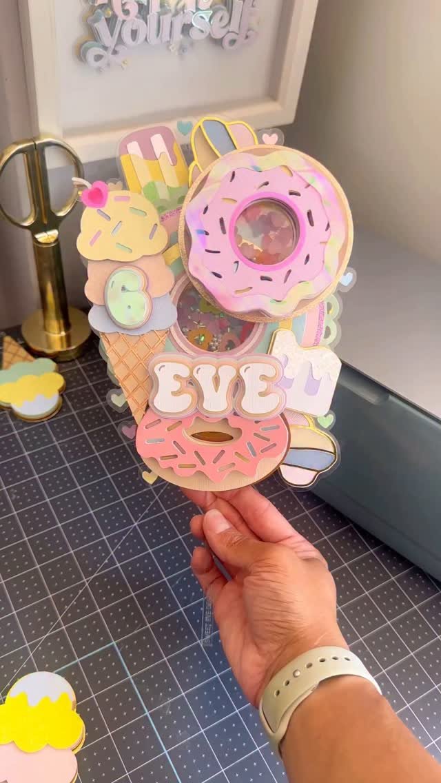 Candy Land themed Cake Topper π¬π¦
Today is my Sweet Eve's 6th Birthday and her first ever proper party. She really loved the candy land theme for her party. I also made some matching party bags which I will share soon π©
This is my first time usin