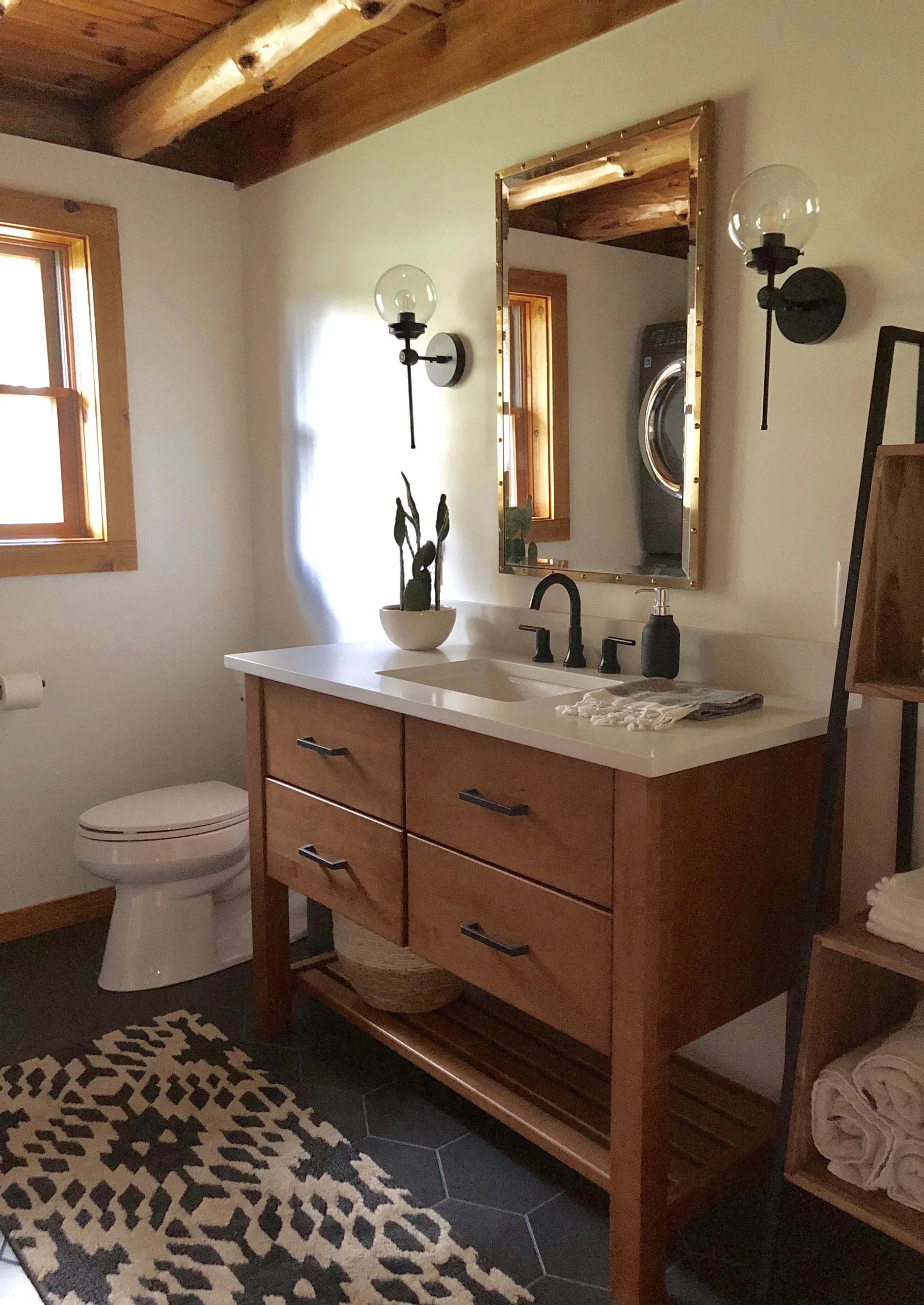 cabin guest bath.jpg