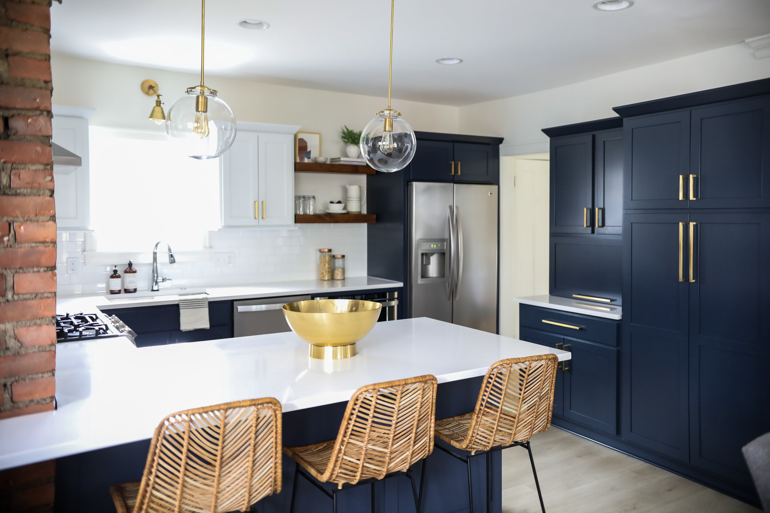 These homeowners like big appliances to be out of sight, so we added an appliance garage to hide everyday household items like the coffee maker and toaster. Who doesn’t love a clean, tidied kitchen?