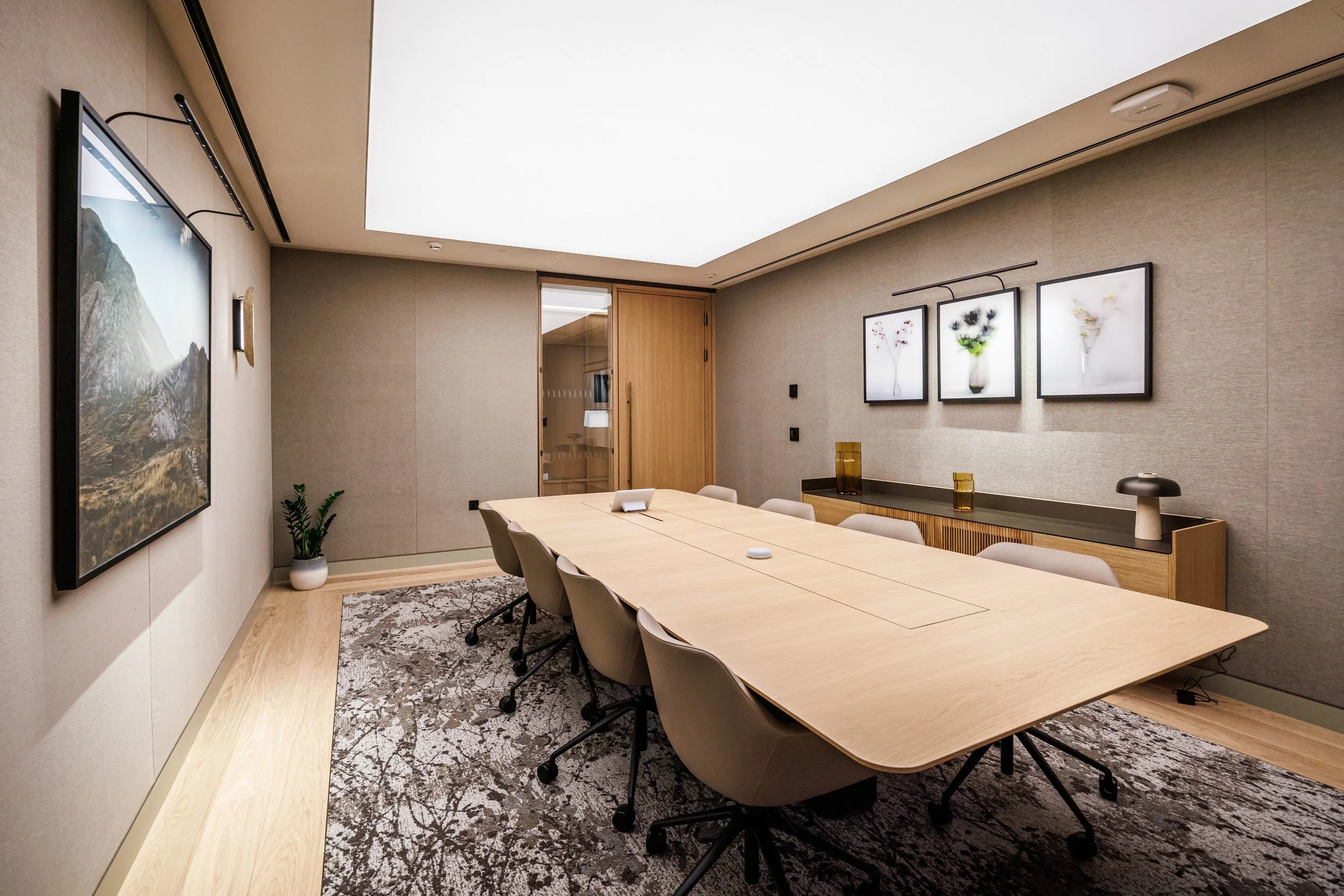 Interiors-1-2.jpg