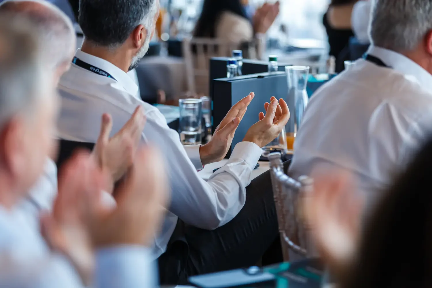 Final applause to conference closing keynote