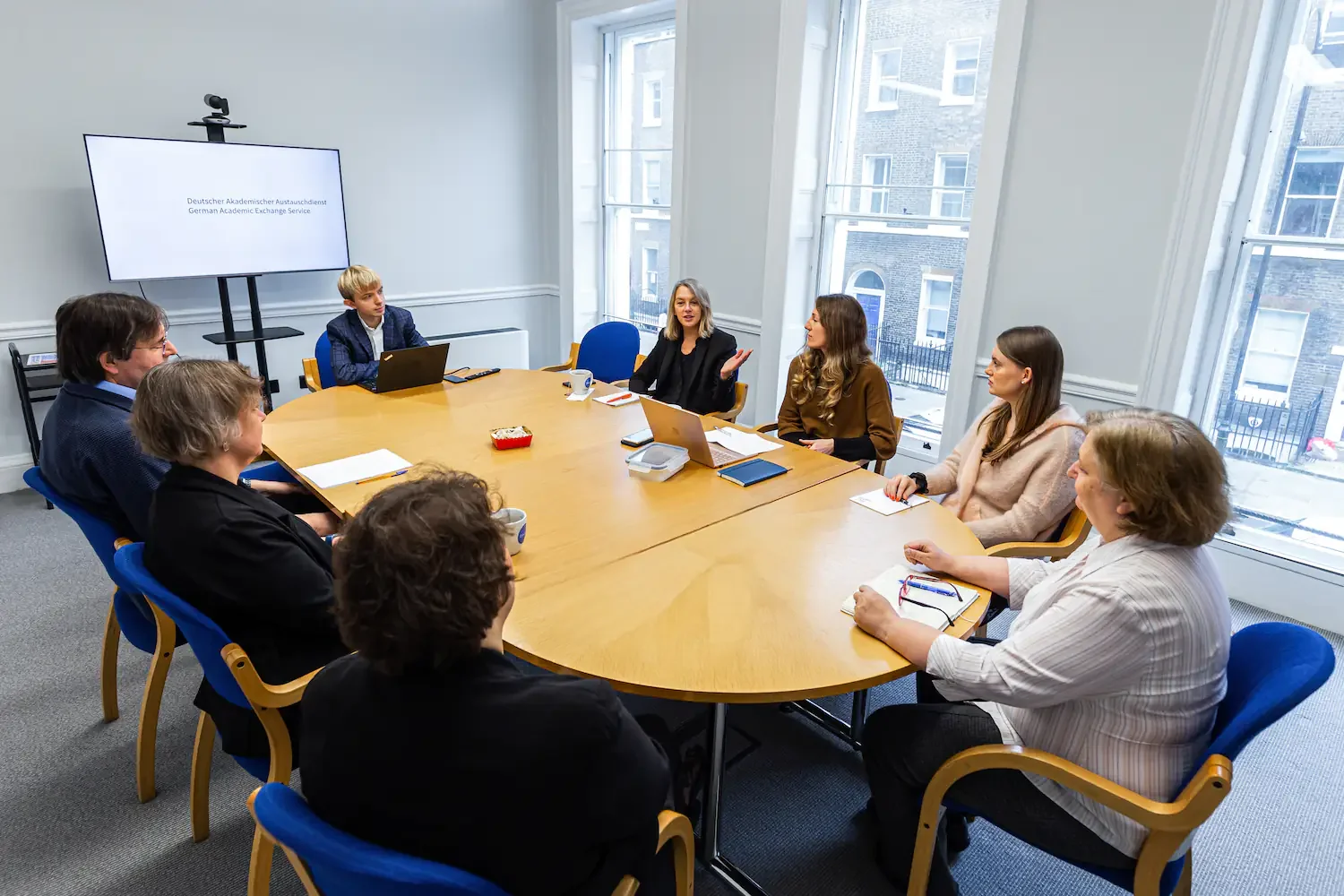 Academic institution office presentation 