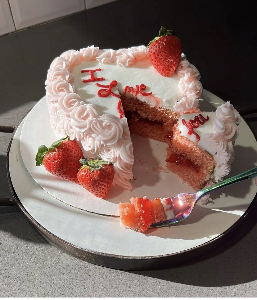 valentines cake.jpg