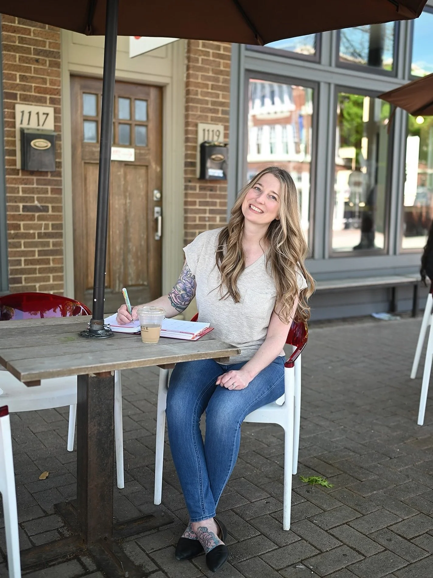 Sometimes my &ldquo;office hours&rdquo; look a little different.
 
Being a stylist is such a big part of my life, but it&rsquo;s not the only hat I wear. I&rsquo;m also a wife, a mom, a dog mom x3, someone who loves getting creative in the kitchen wi
