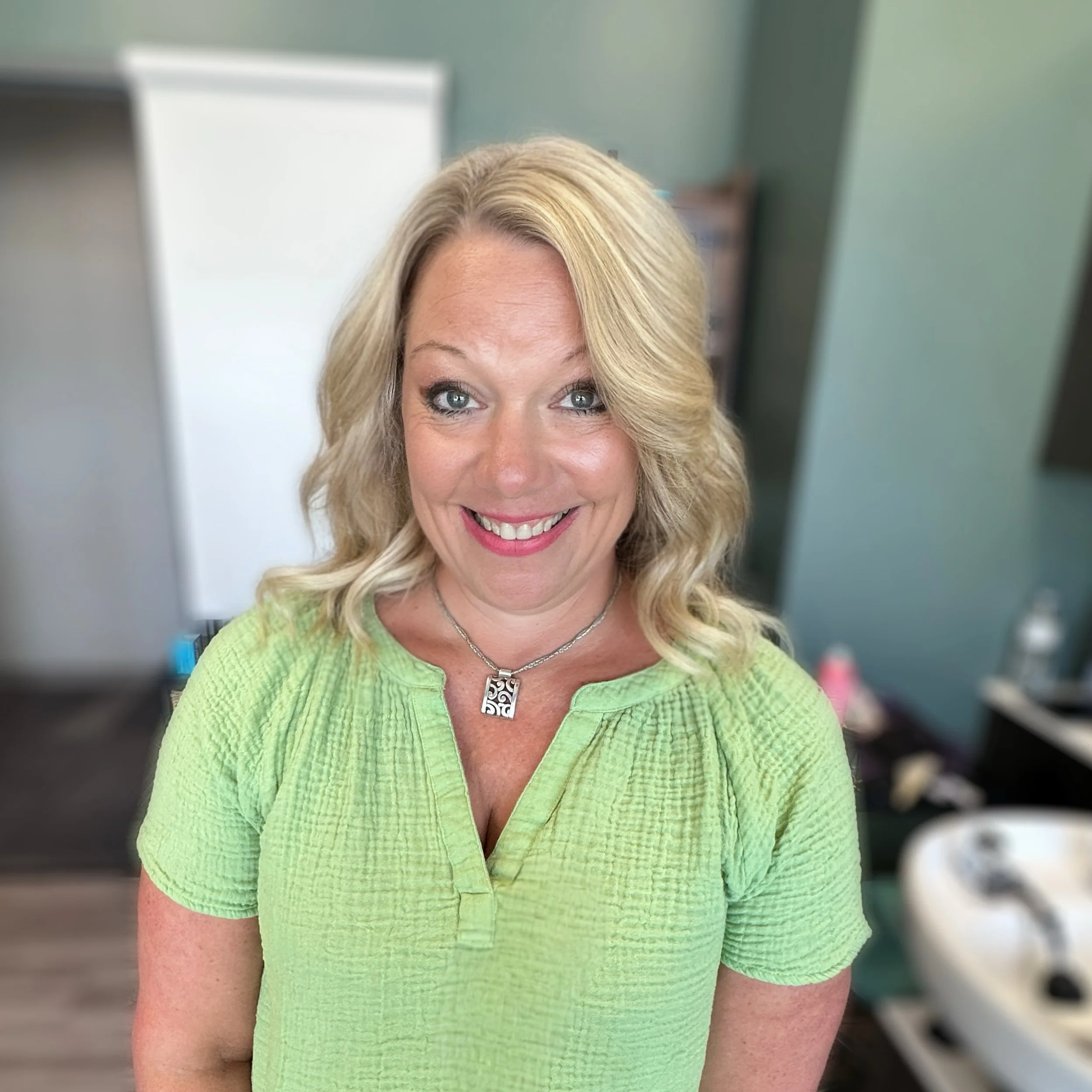 Did you know my first set of extensions I did didn&rsquo;t add any length at all?

Why? It was all about the density. Over time, my client started noticing her hair thinning out&mdash;especially around the temples&mdash;and she just wanted that littl