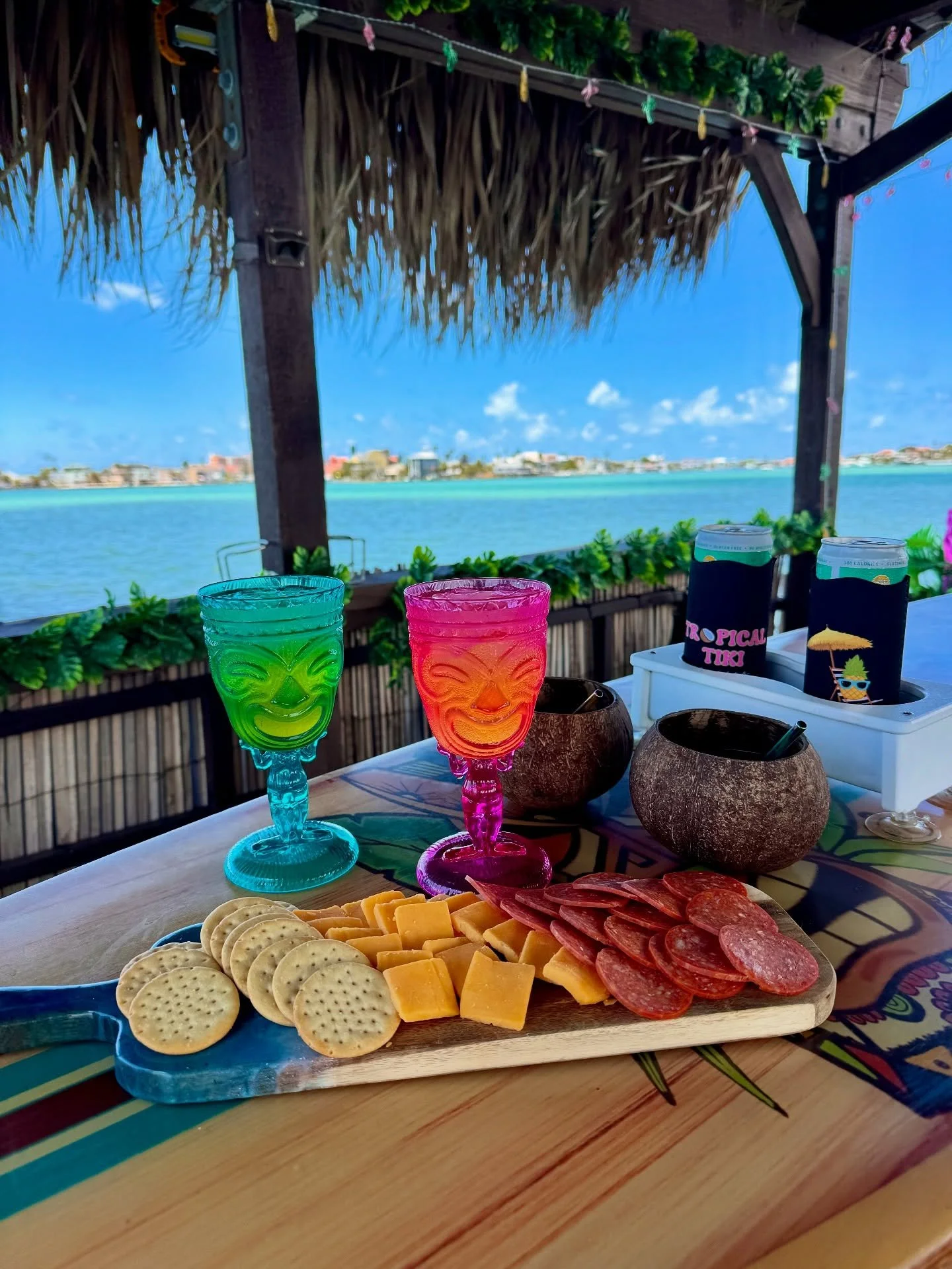 You bring your favorite drinks + snacks and we&rsquo;ll bring the rest!😎 

Cruisin&rsquo; 7 days a week! What are you packing for your next cruise?! 👇🏽 &gt; &gt; thetropicaltiki.com 🌴✨
