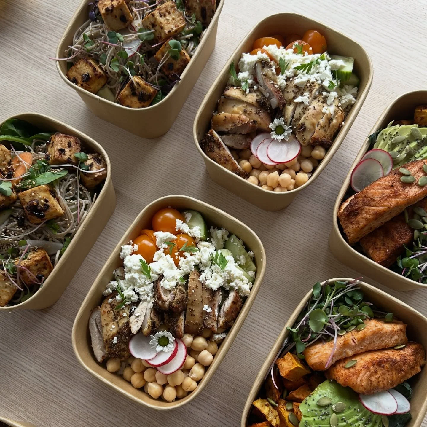 Tailored menus designed around what you love to eat, using locally sourced, seasonally driven and organic ingredients when possible. Reach out to learn more! 🥑🍅🍋🍊🫒